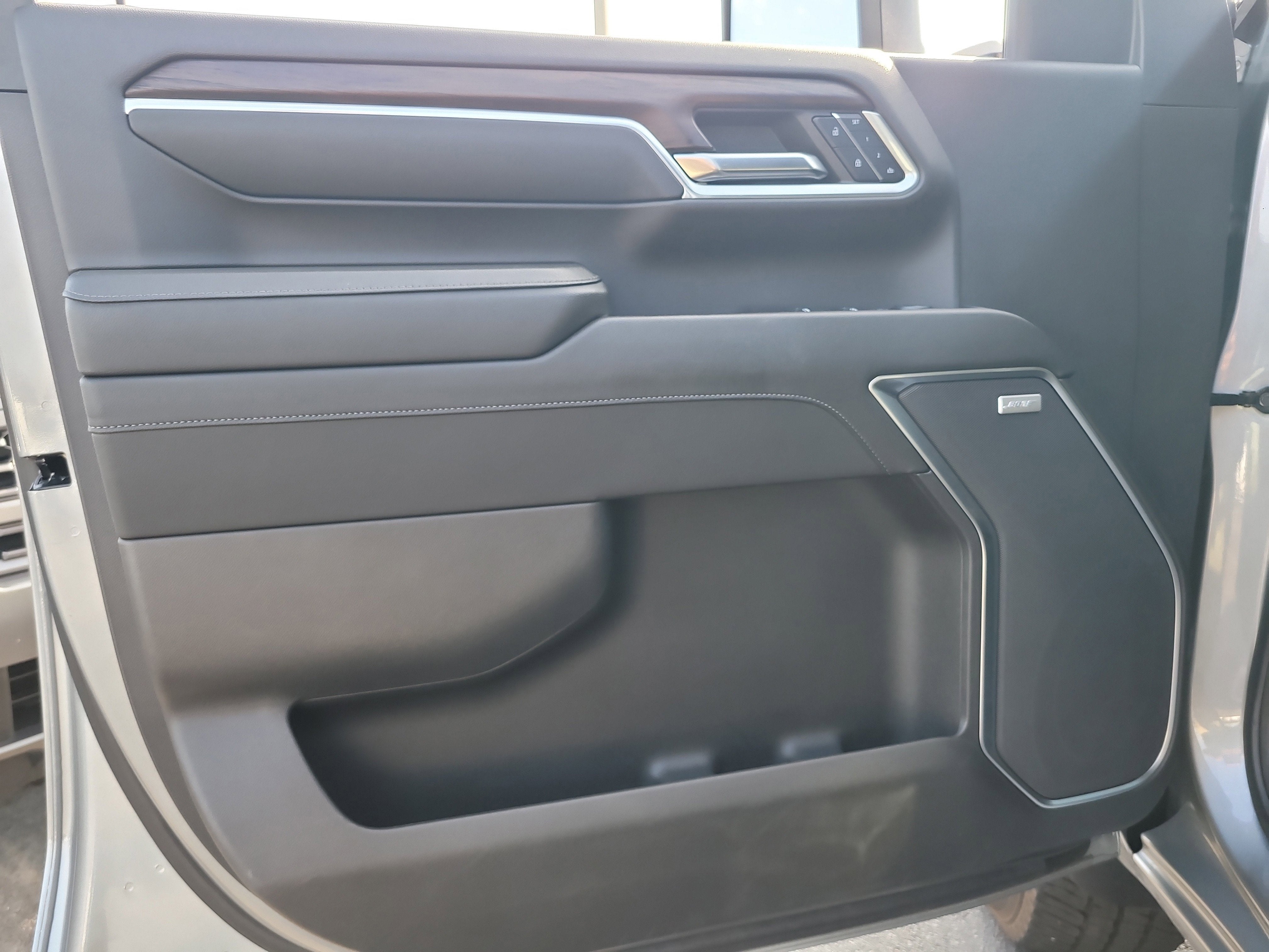 2024 GMC Sierra 2500HD SLT