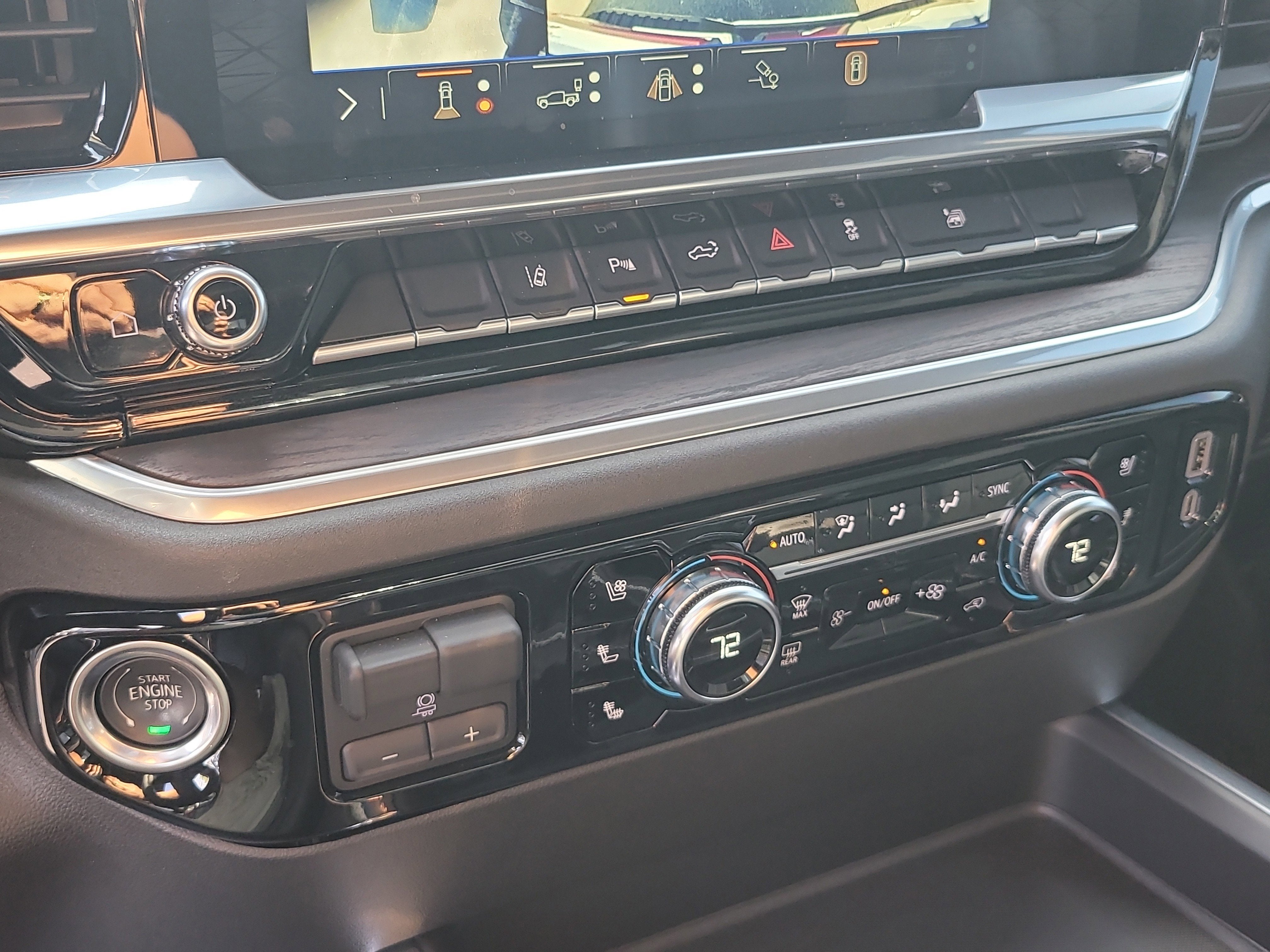 2024 GMC Sierra 2500HD SLT