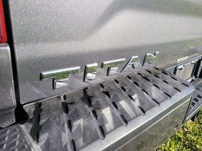 2023 Nissan Titan SV