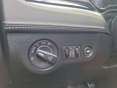 2023 Chrysler 300 300C