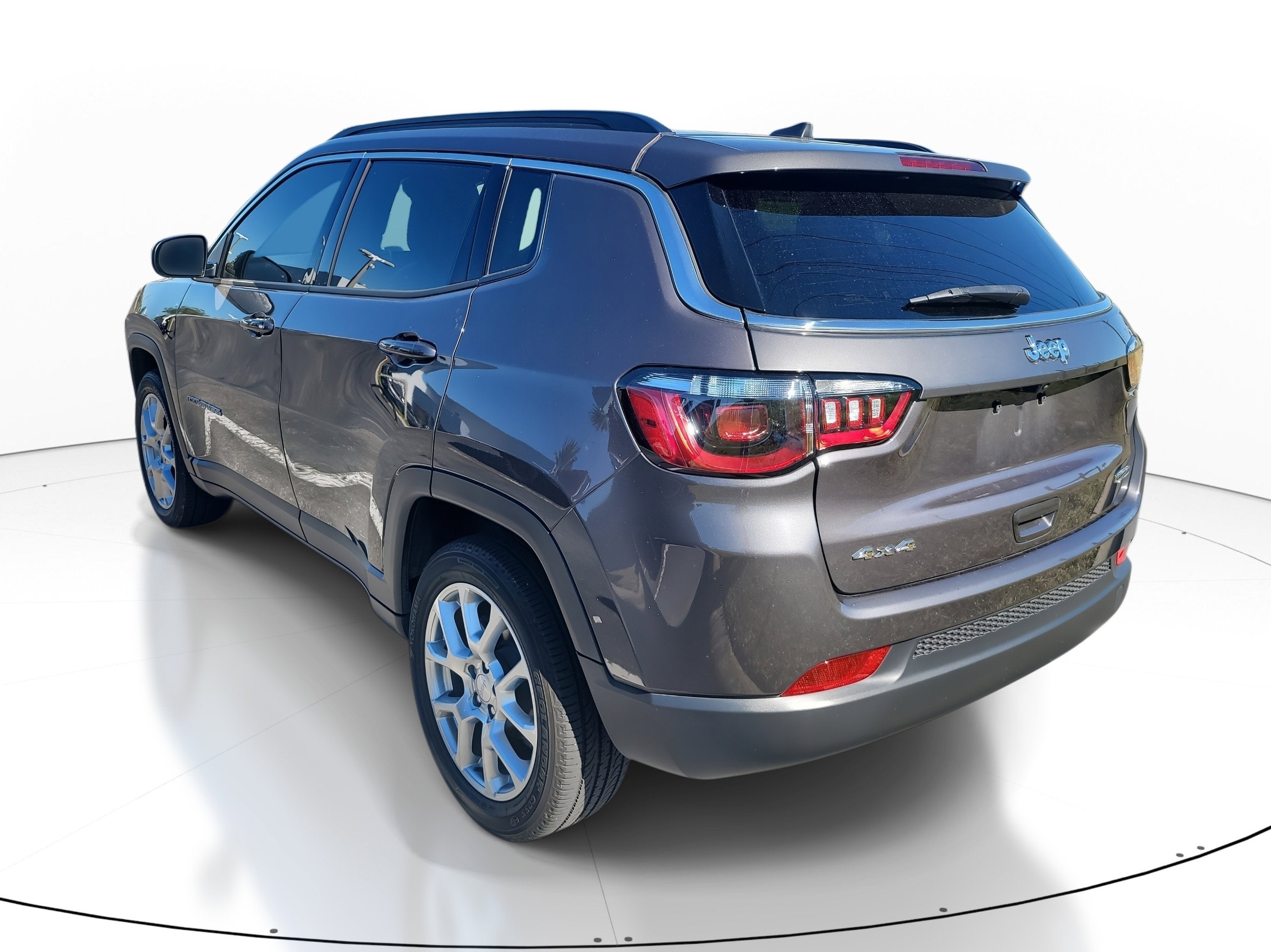 2024 Jeep Compass Latitude Lux