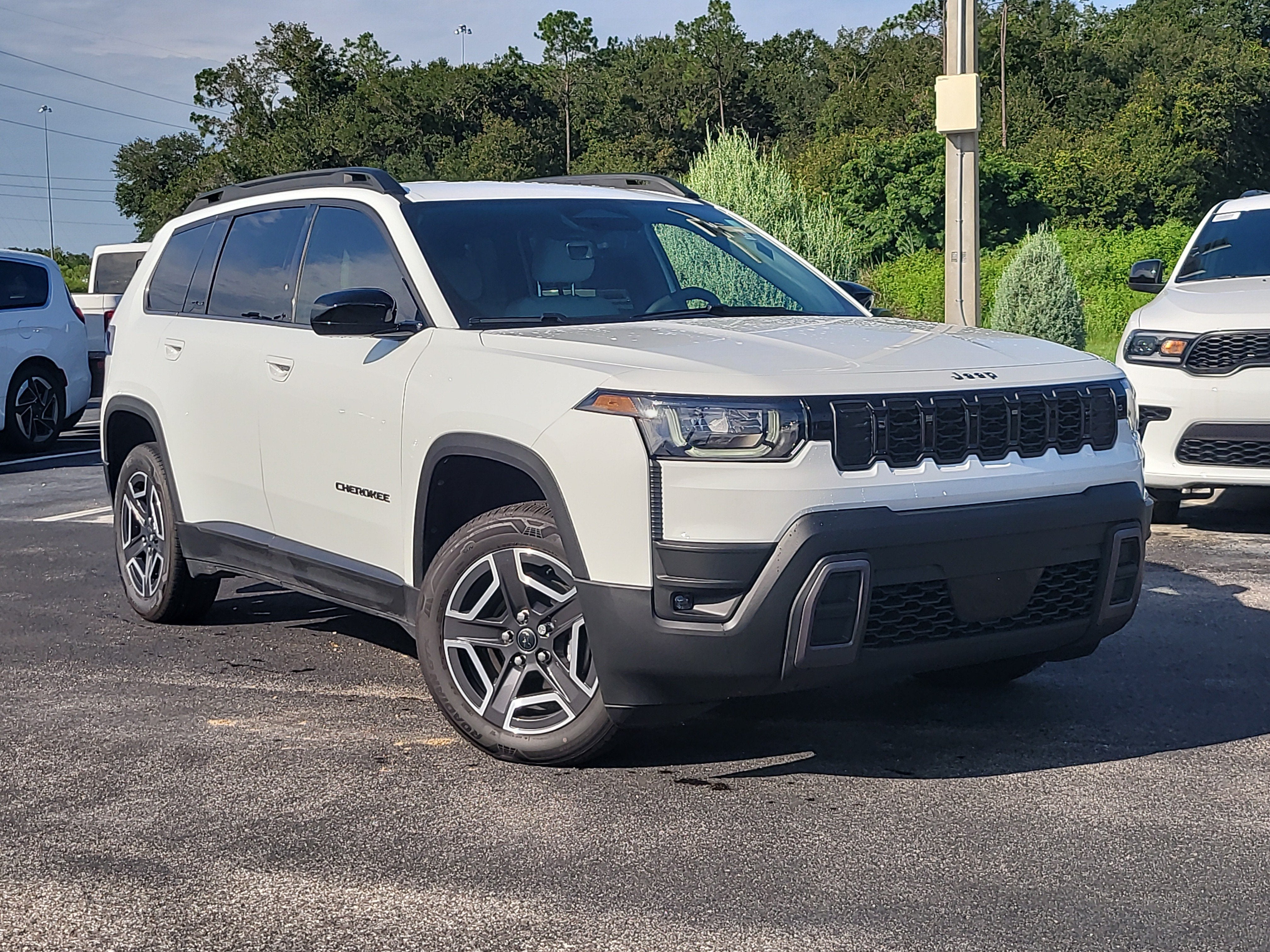 2026 Jeep Cherokee Laredo