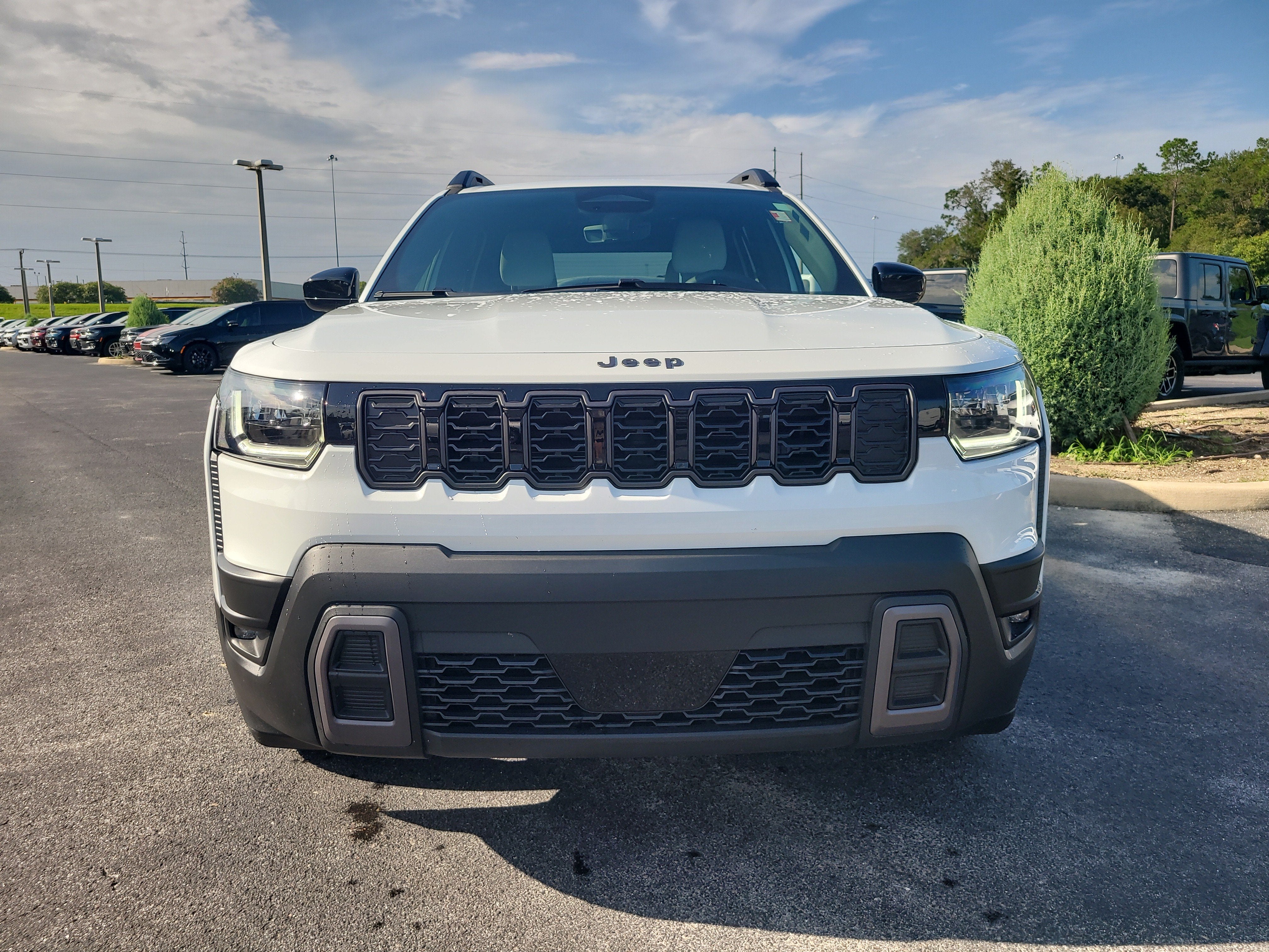 2026 Jeep Cherokee Laredo