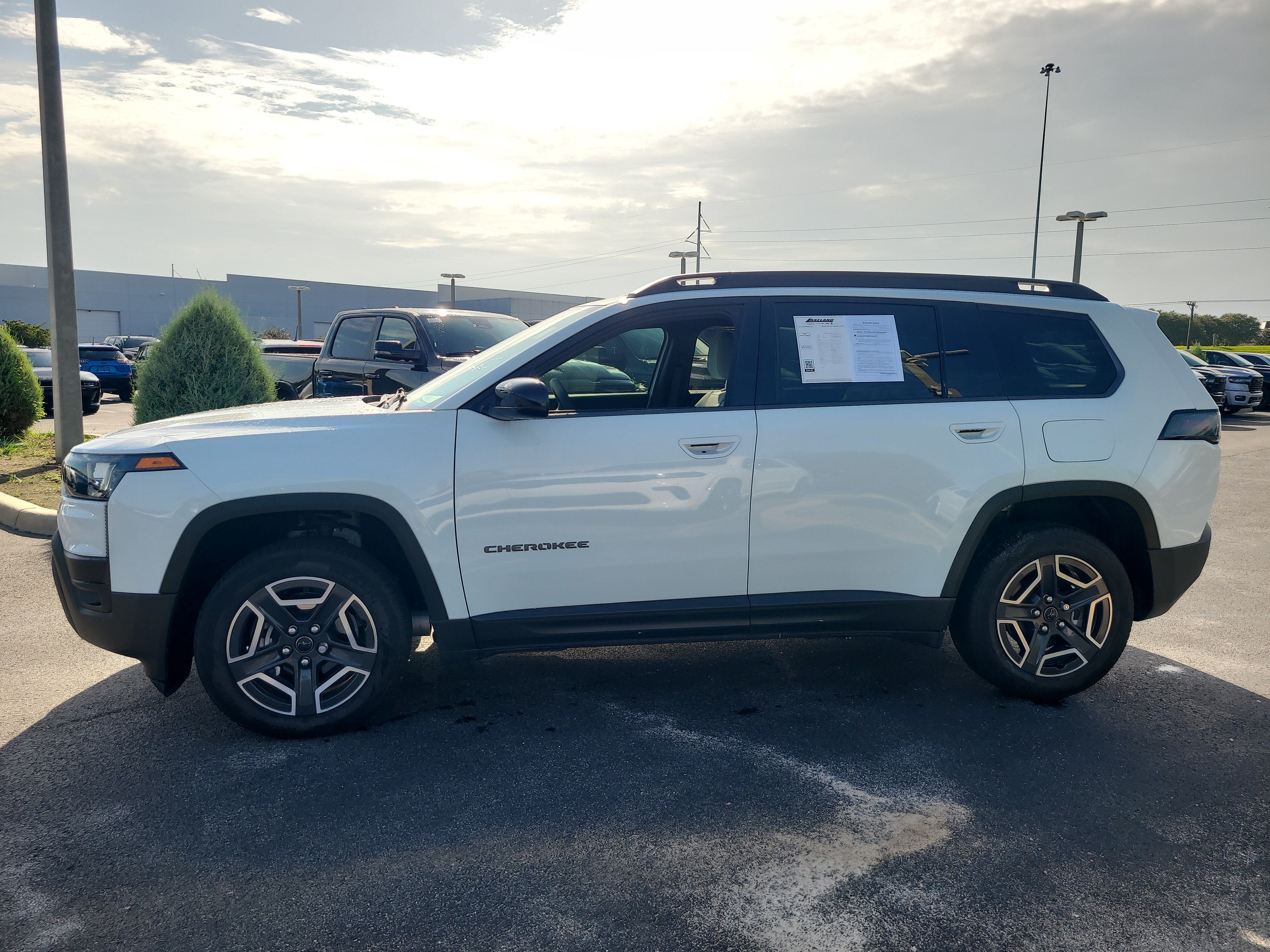 2026 Jeep Cherokee Laredo