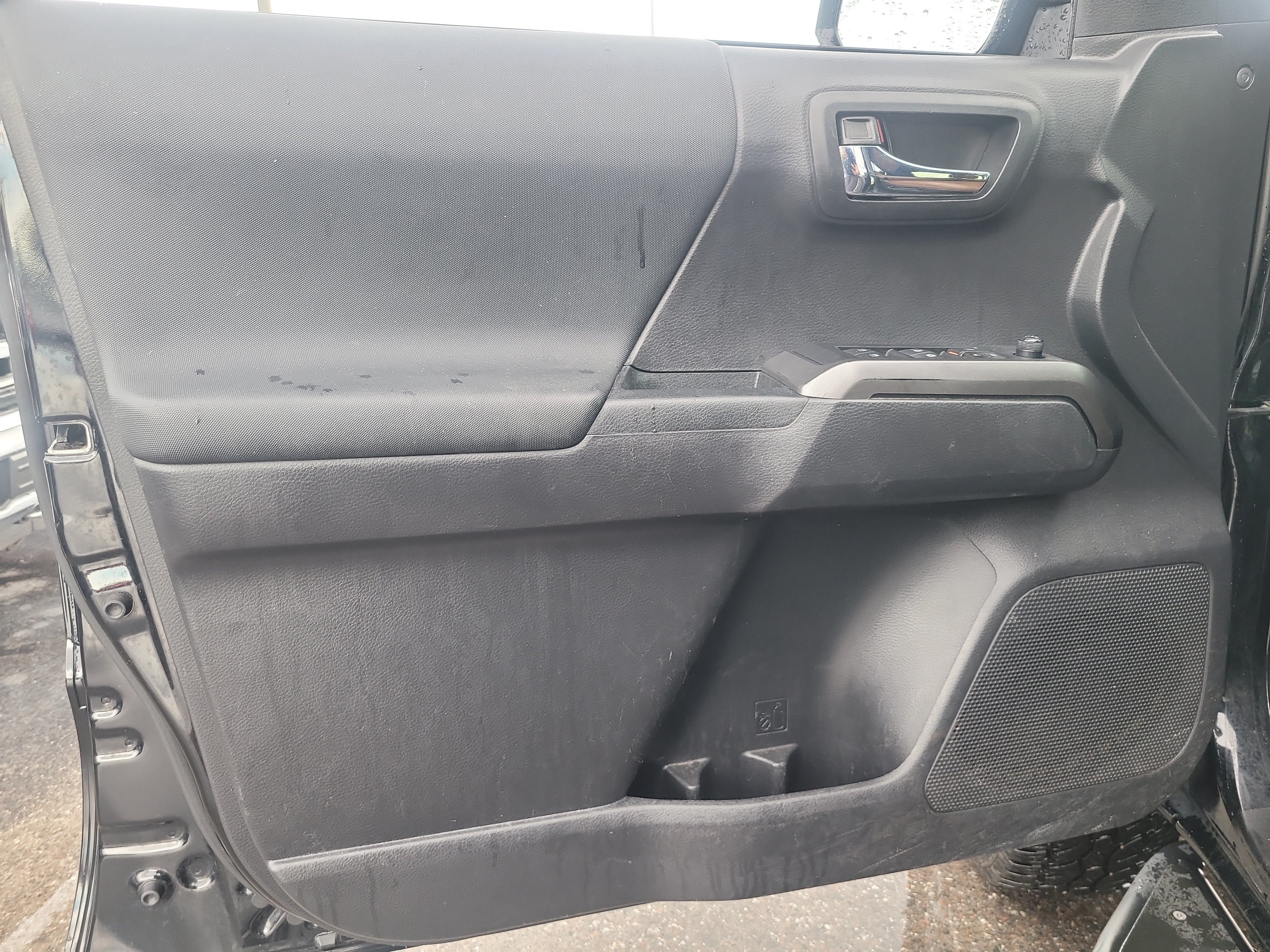 2022 Toyota Tacoma 2WD SR5