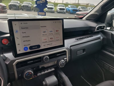 2024 Toyota Tacoma 4WD SR5