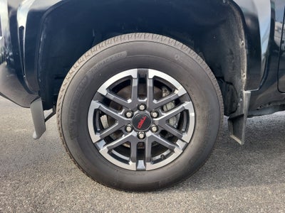 2024 Toyota Tacoma 4WD SR5