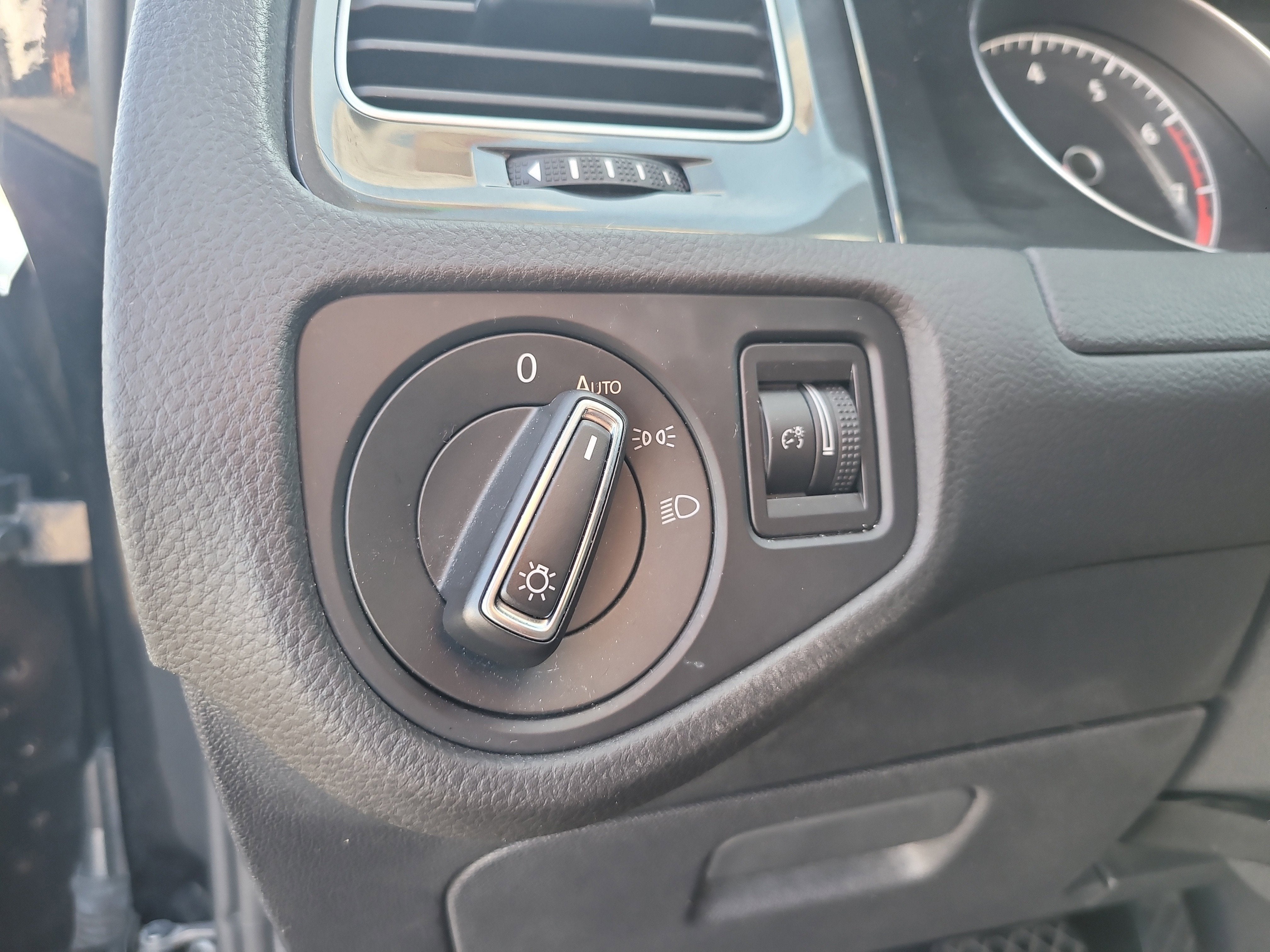 2021 Volkswagen Golf TSI