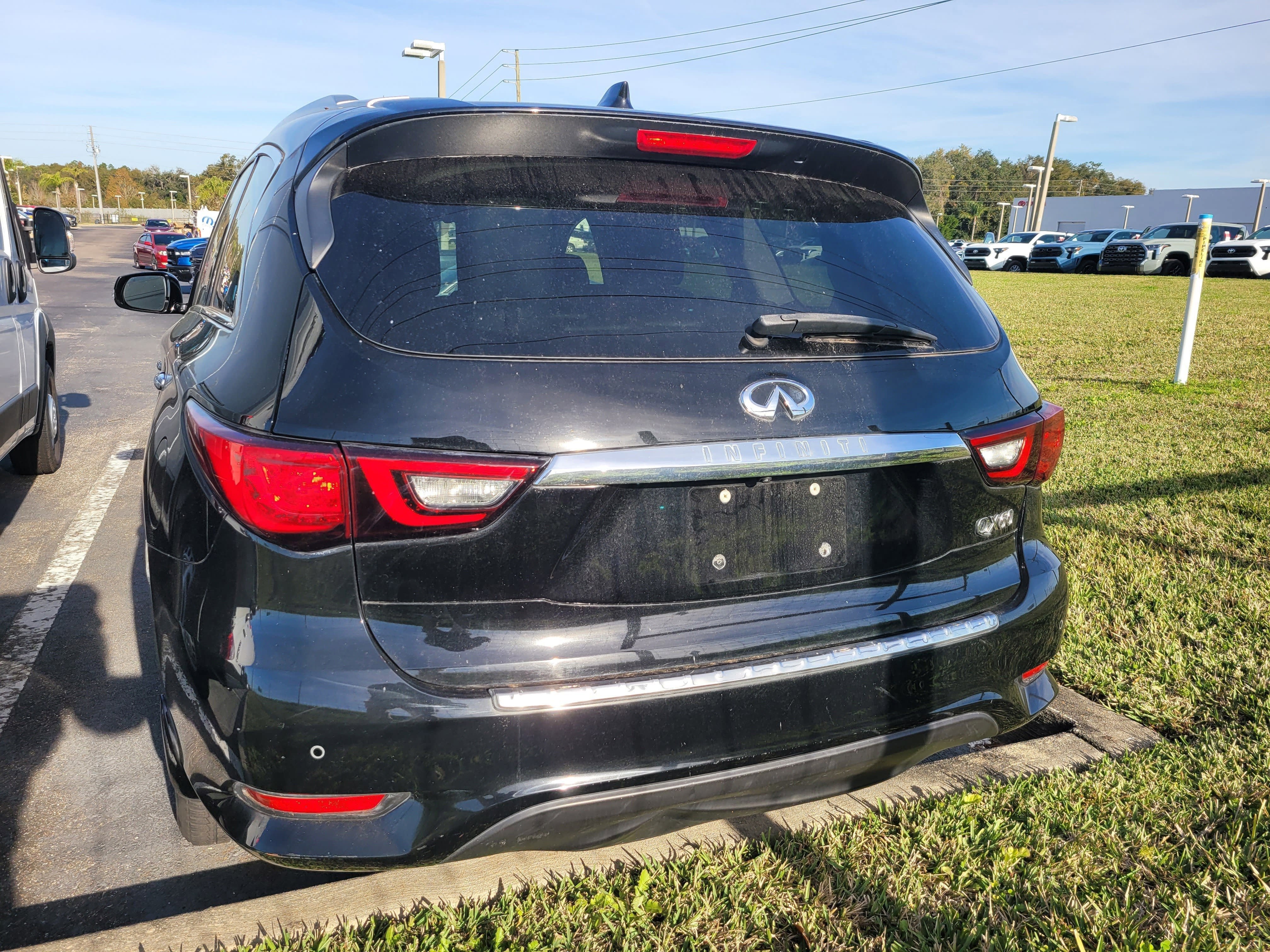 2020 INFINITI QX60 LUXE