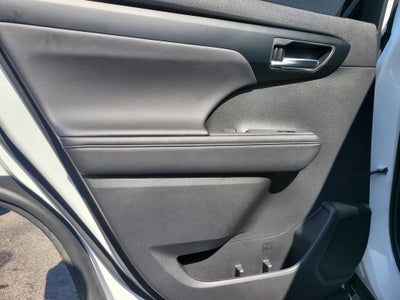 2025 Toyota Highlander LE