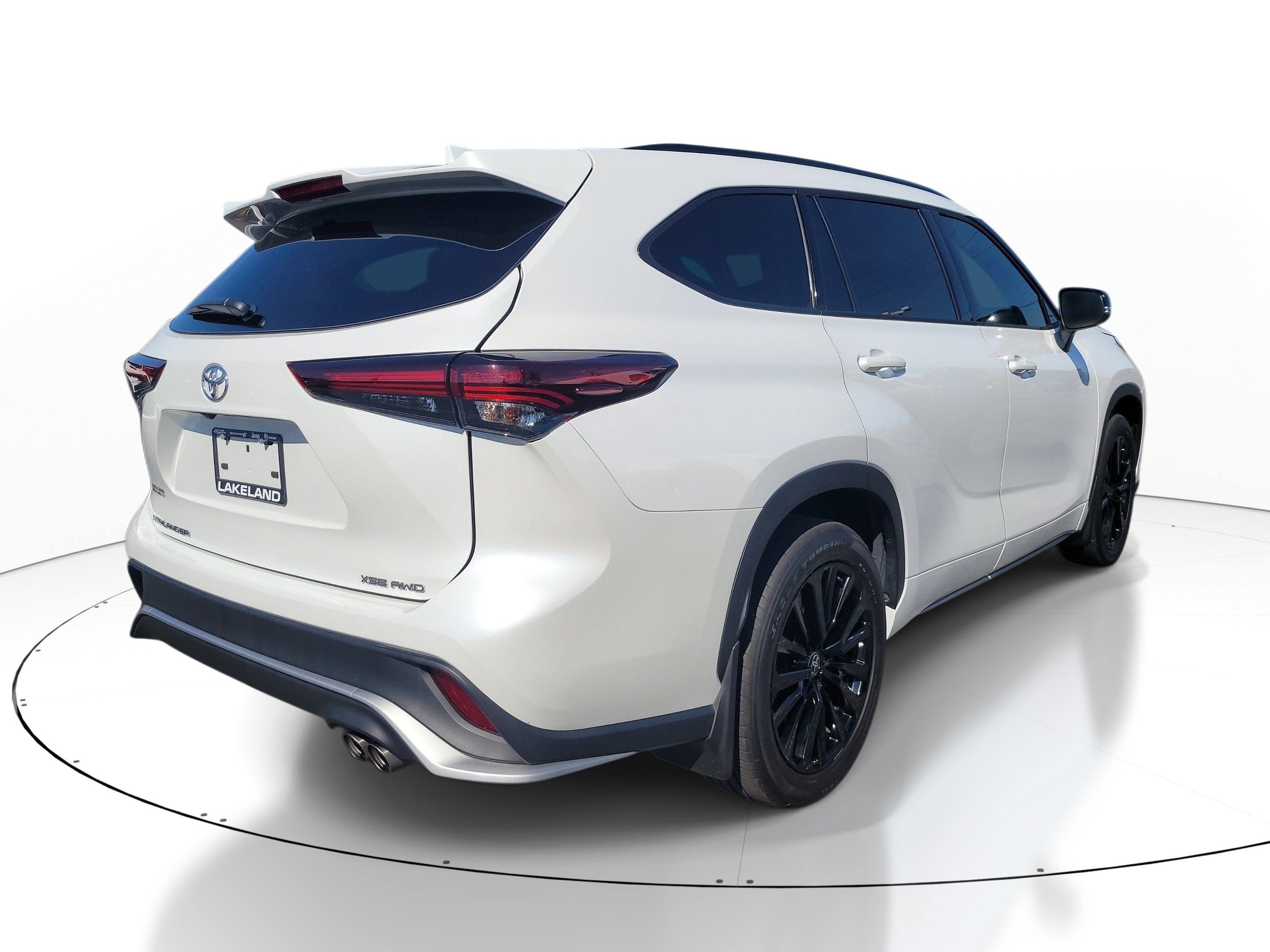 2025 Toyota Highlander LE
