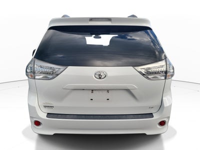 2016 Toyota Sienna SE Premium