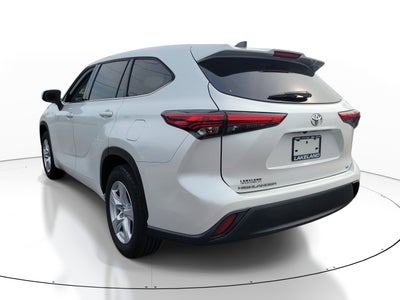 2022 Toyota Highlander LE