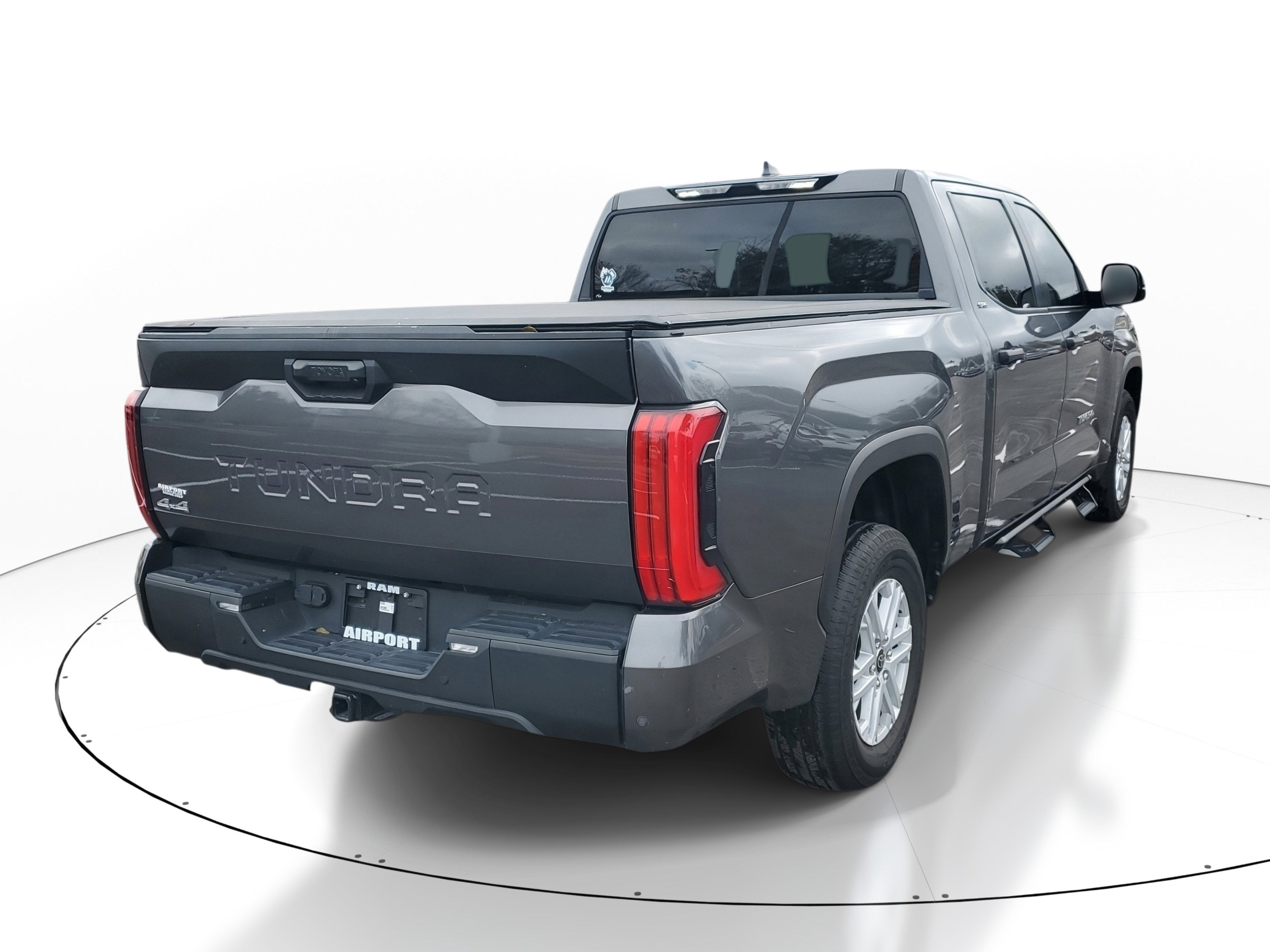 2024 Toyota Tundra 4WD SR5