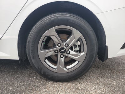 2023 Kia K5 LXS