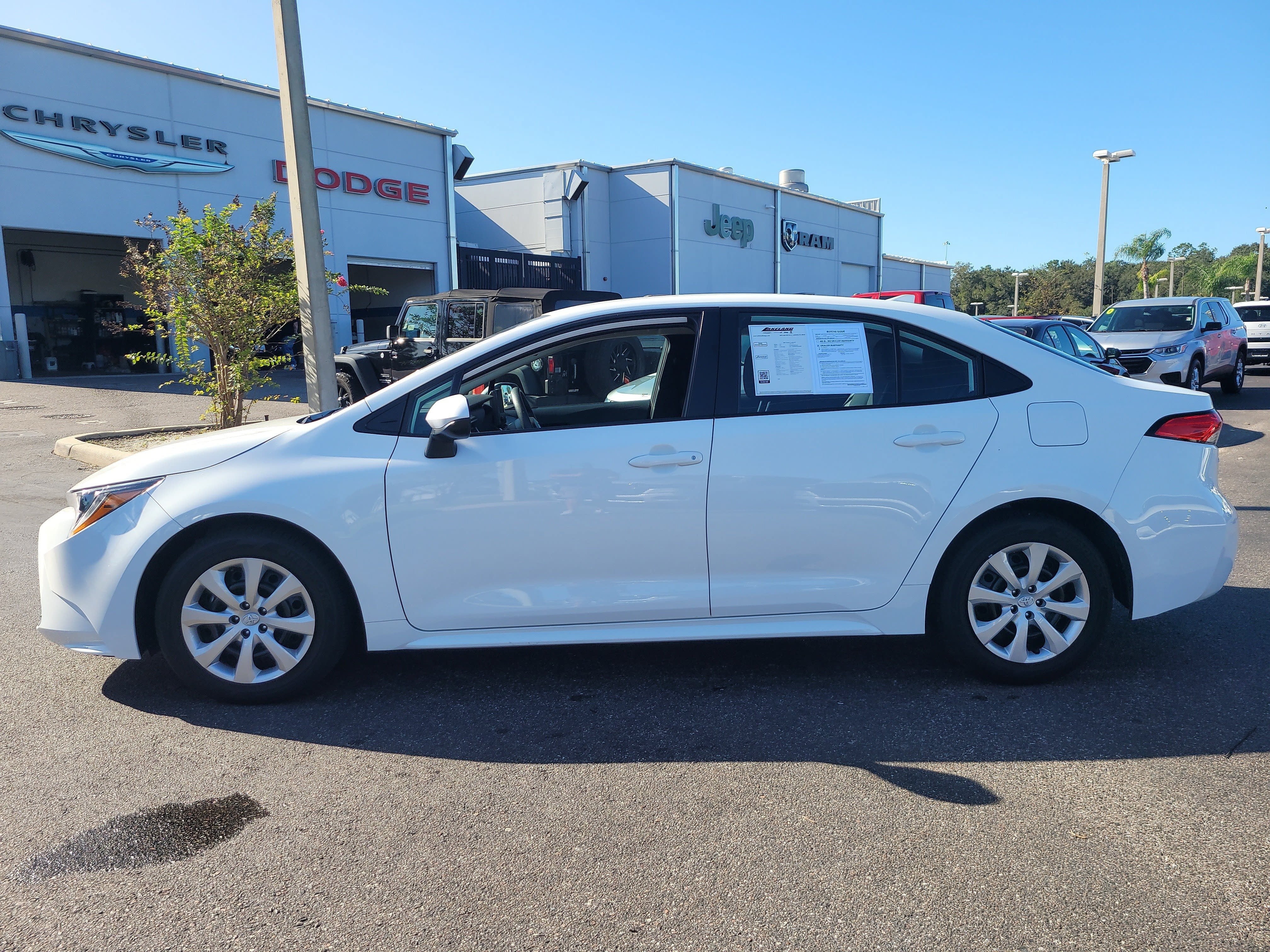 2025 Toyota Corolla LE