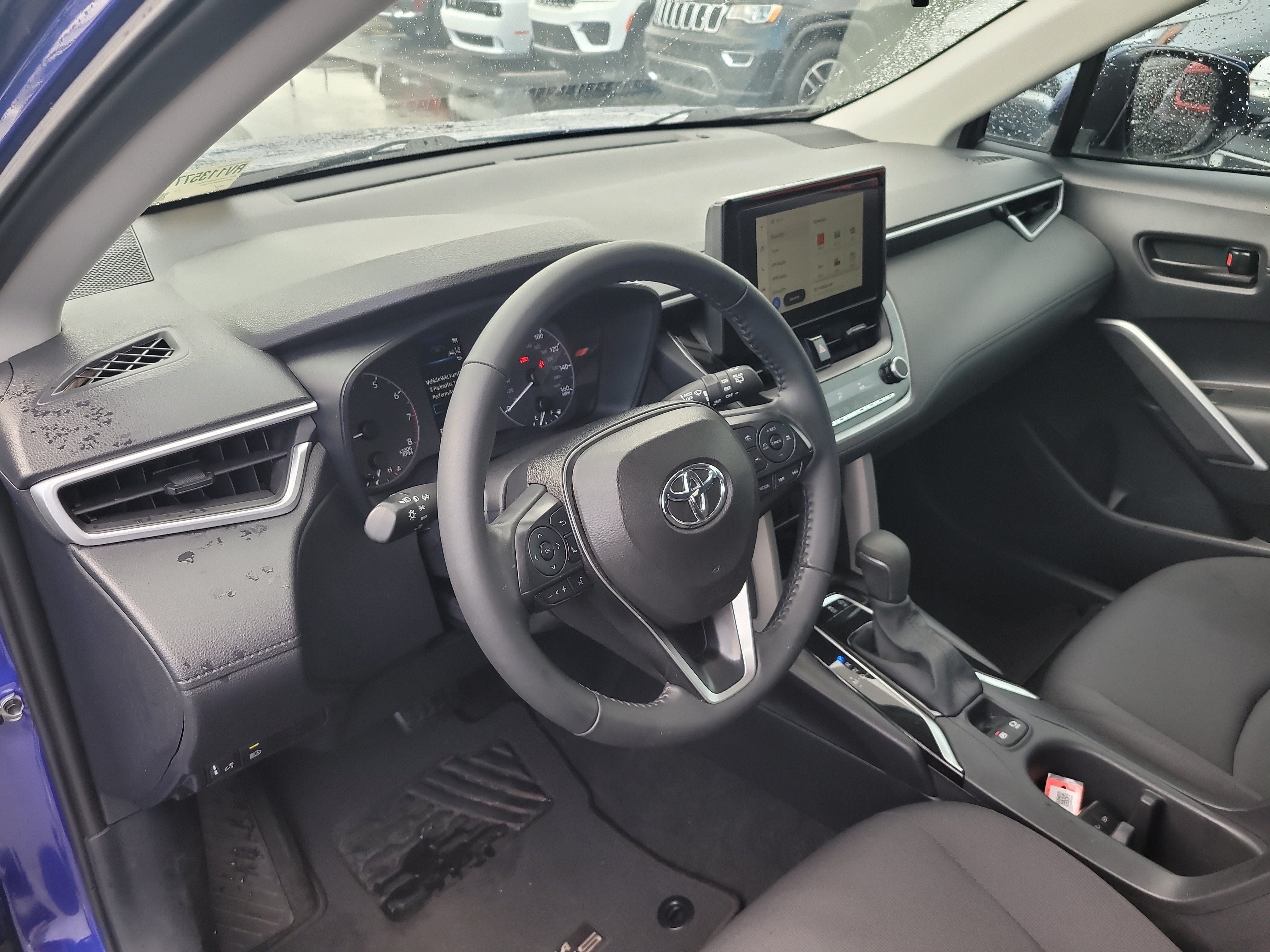 2024 Toyota Corolla Cross LE