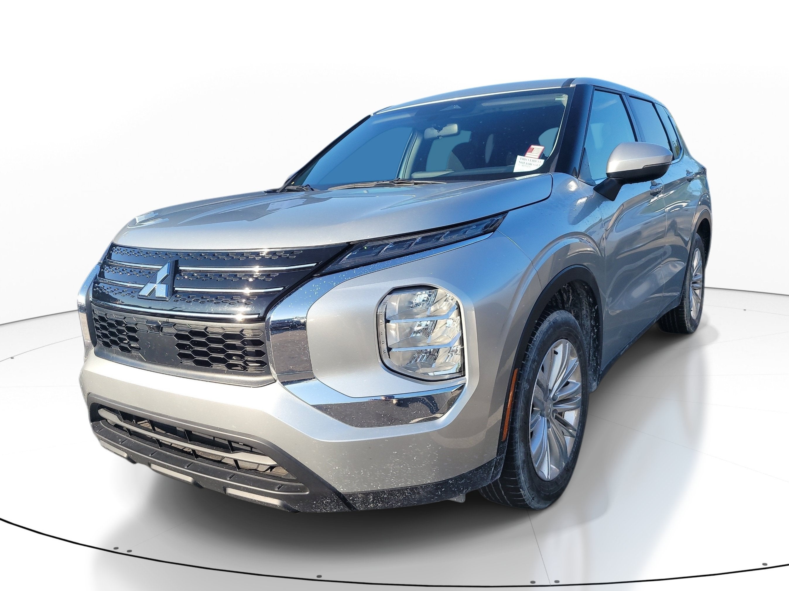 2024 Mitsubishi Outlander ES