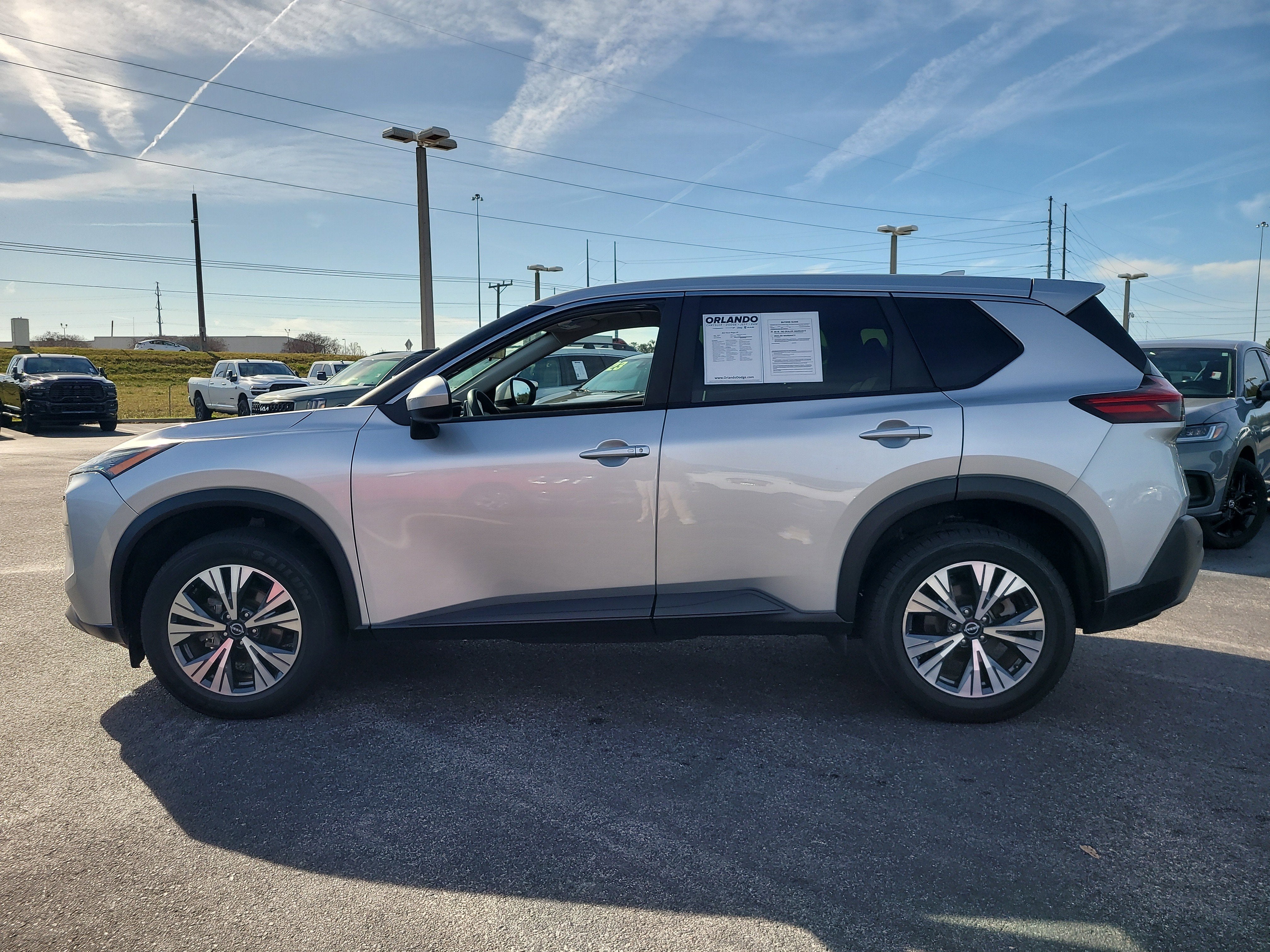 2023 Nissan Rogue SV