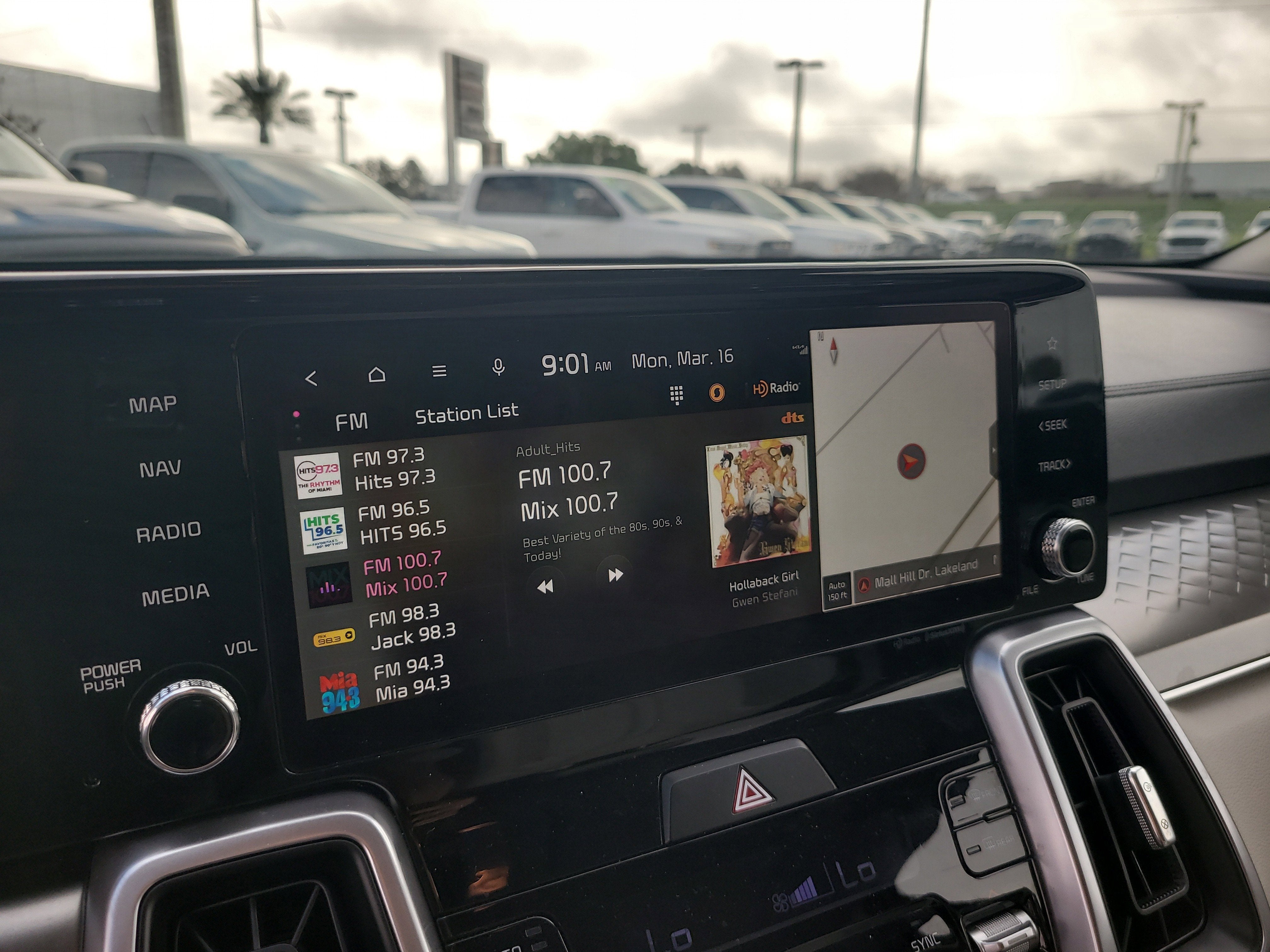 2023 Kia Sorento Hybrid EX