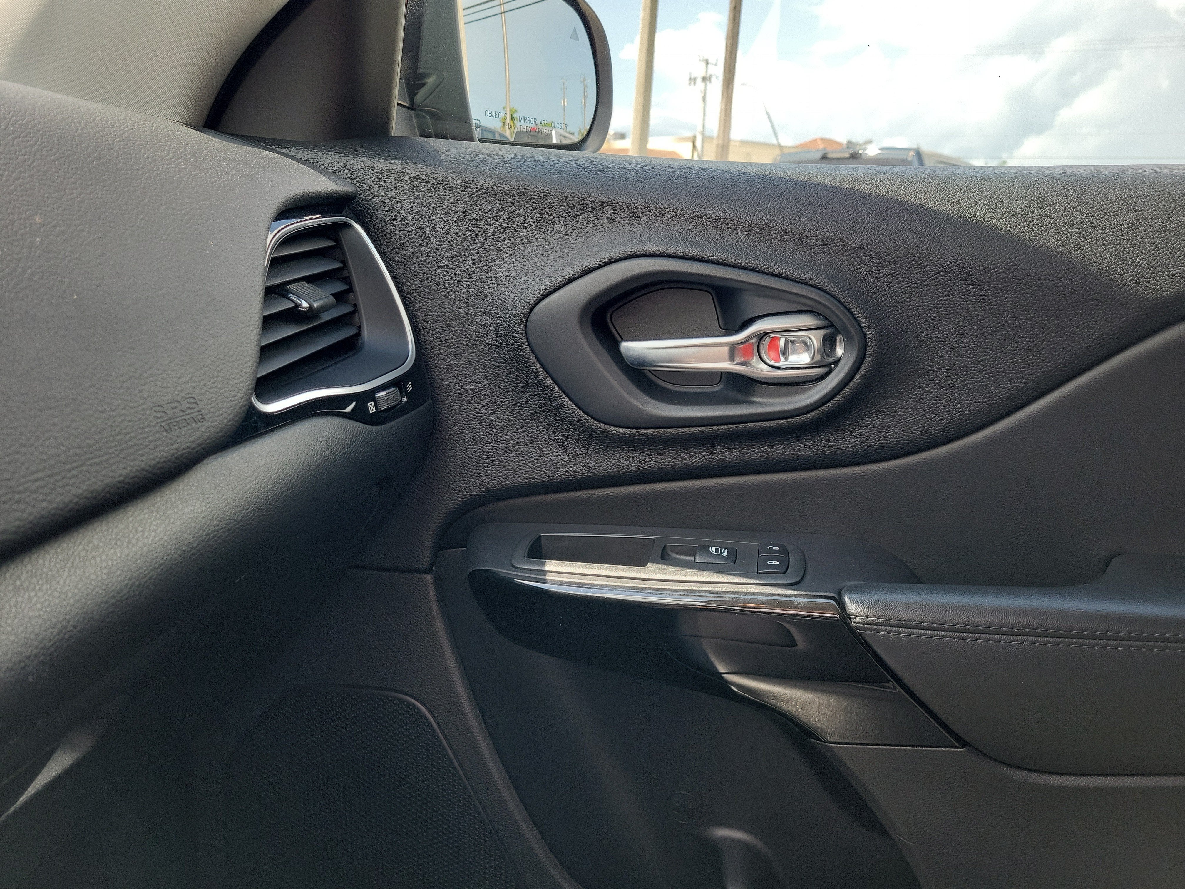 2020 Jeep Cherokee Altitude