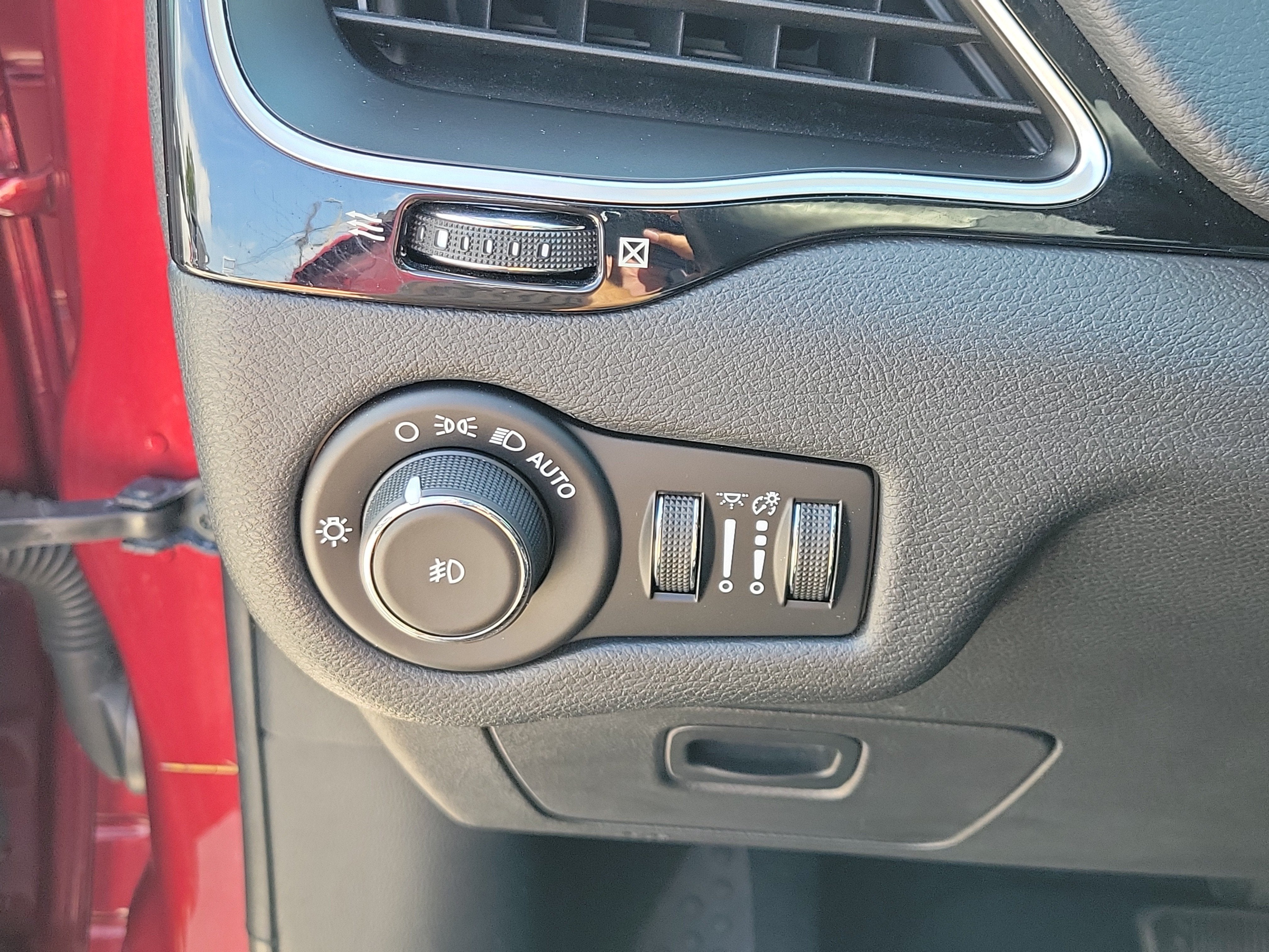 2020 Jeep Cherokee Altitude