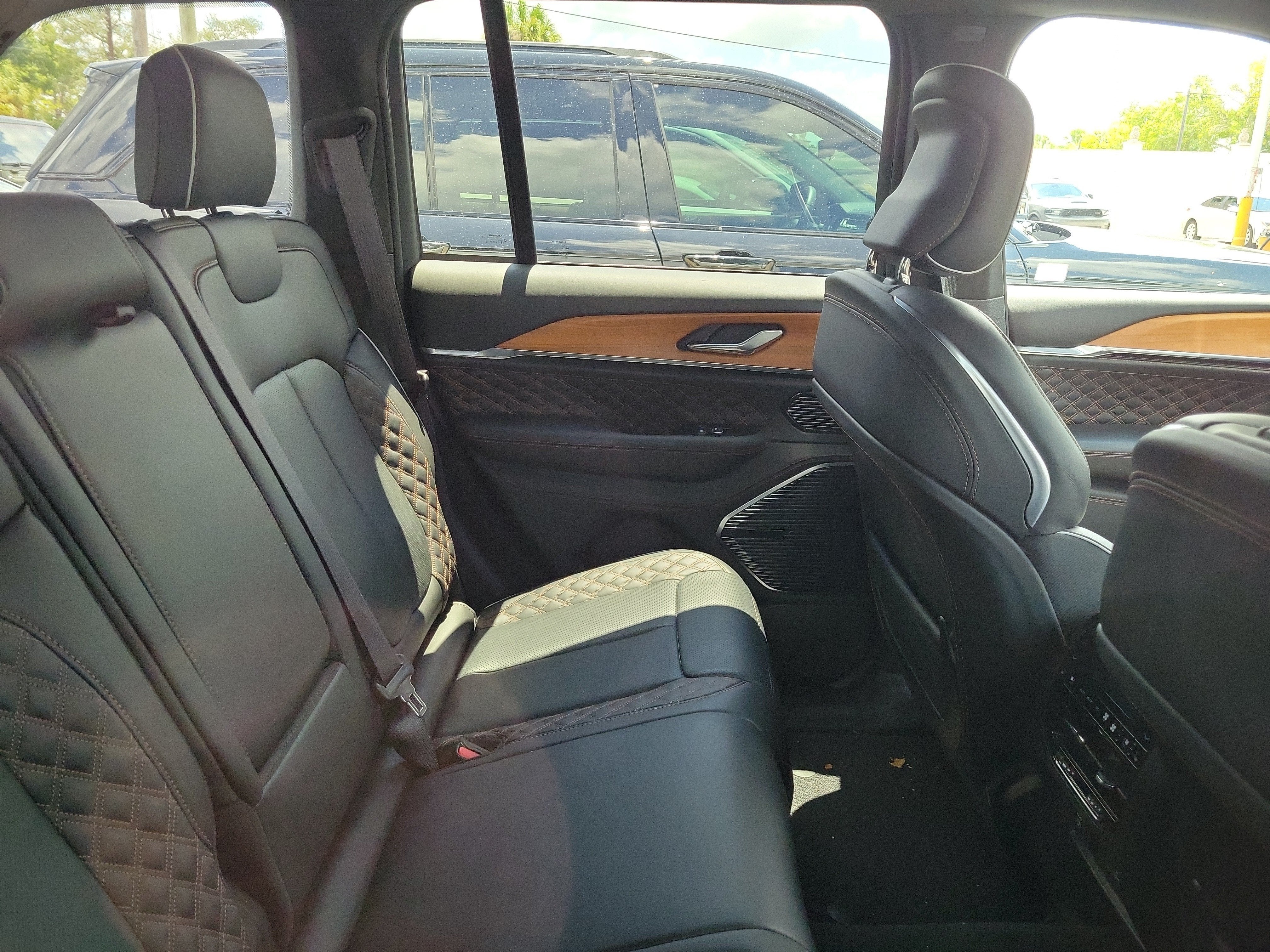 2025 Jeep Grand Cherokee Summit Reserve
