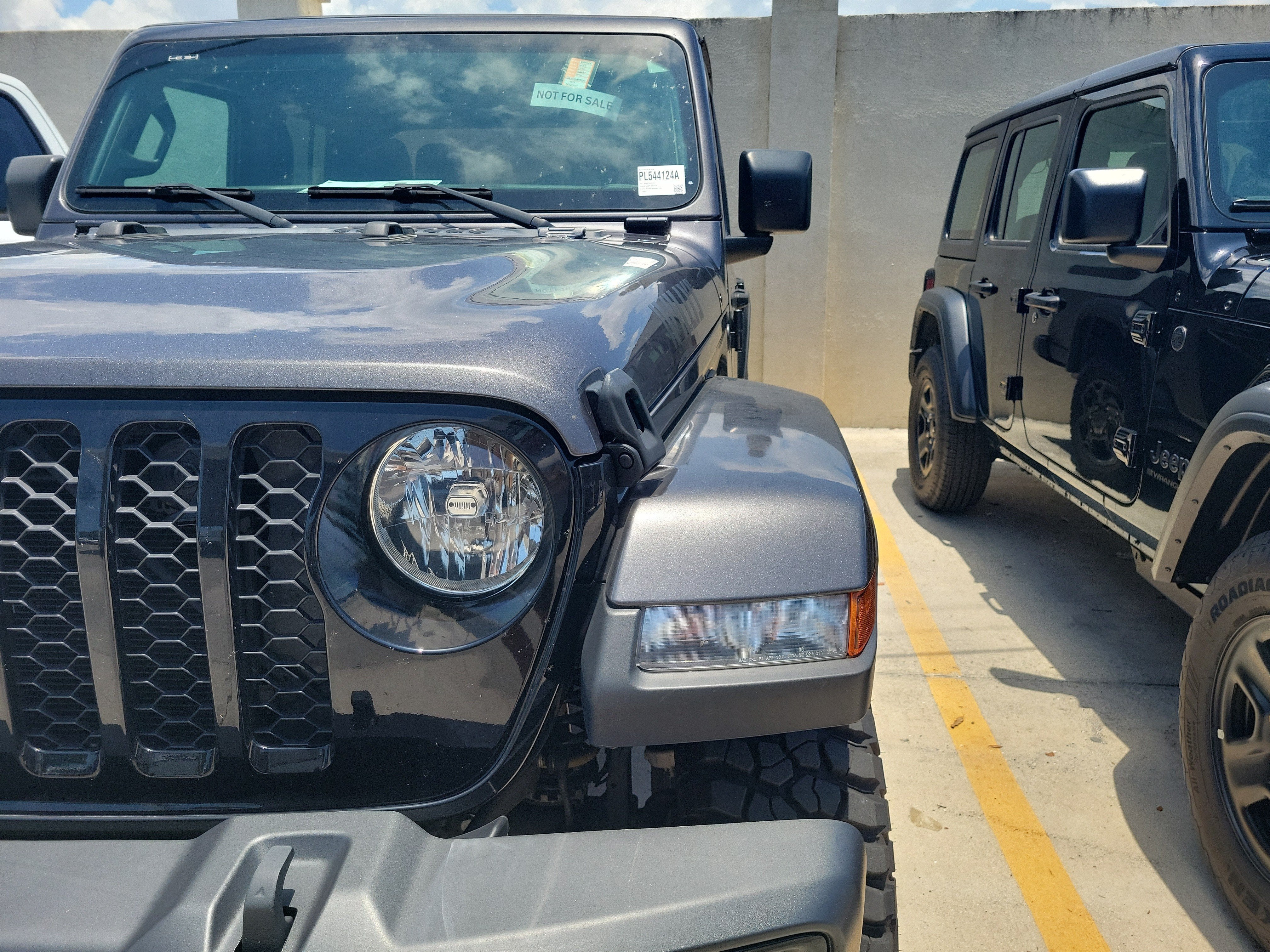 2023 Jeep Gladiator Willys