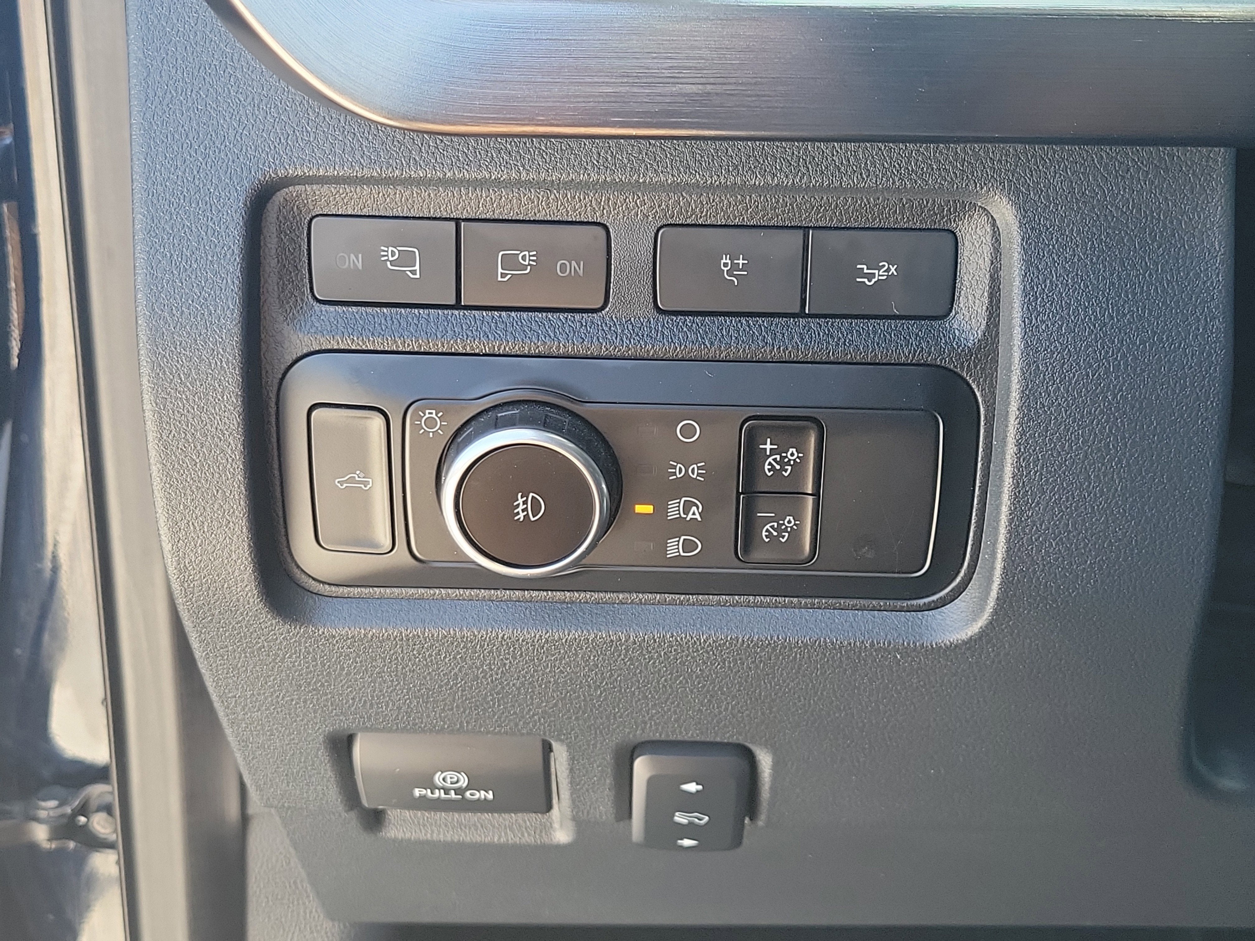 2023 Ford Super Duty F-250 SRW LARIAT