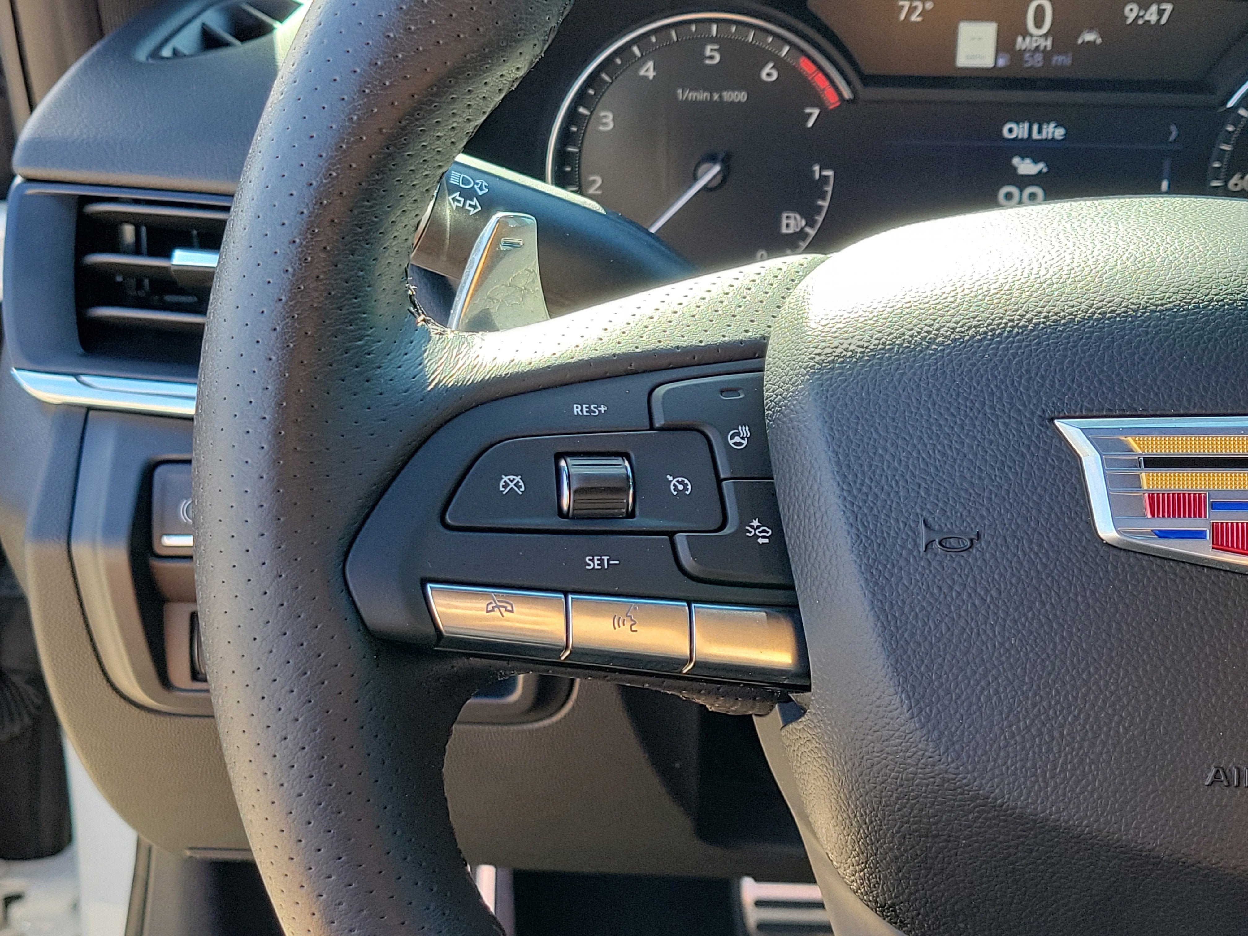 2024 Cadillac CT4Ilook Sport