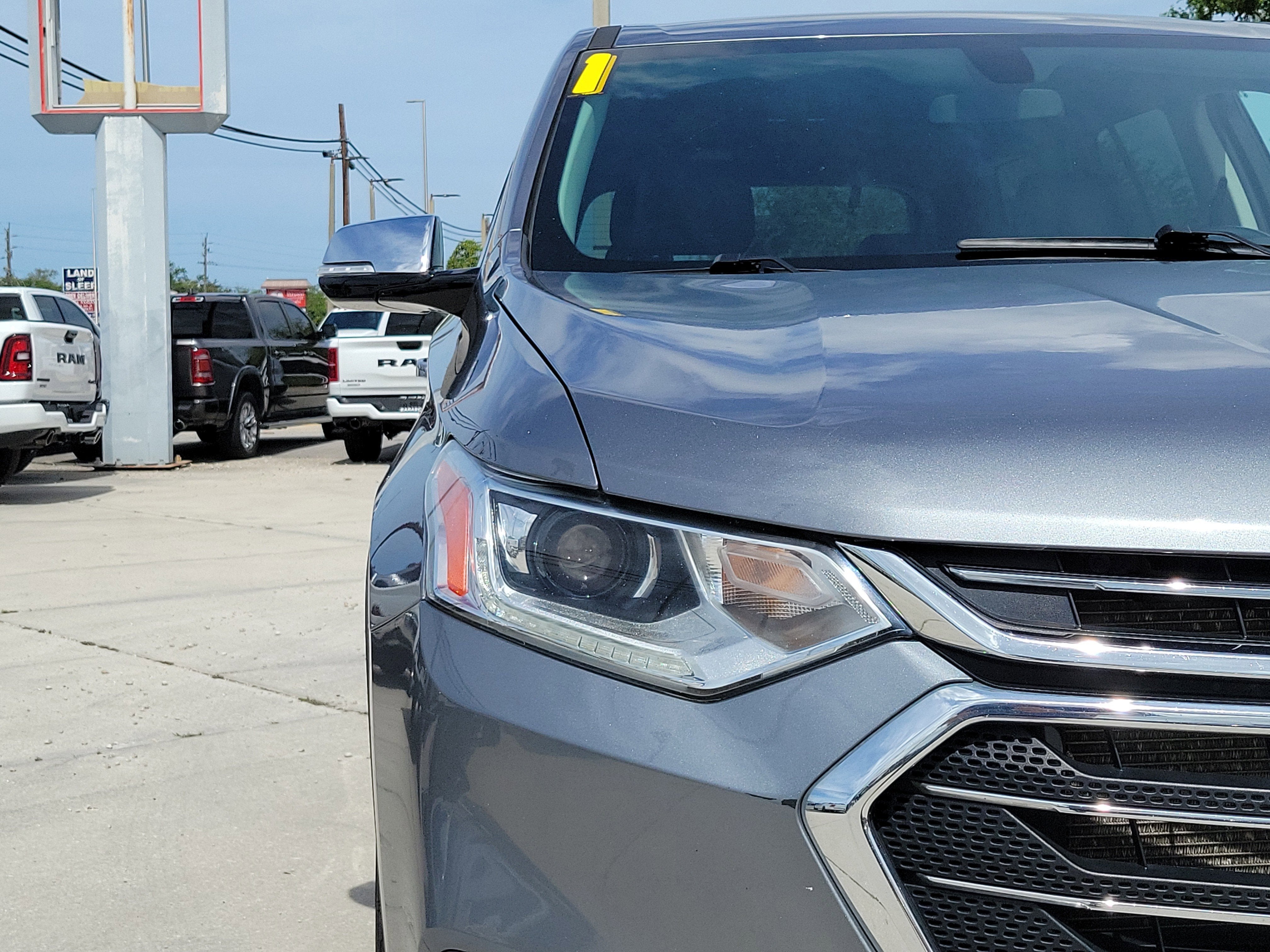 2021 Chevrolet Traverse LT Leather