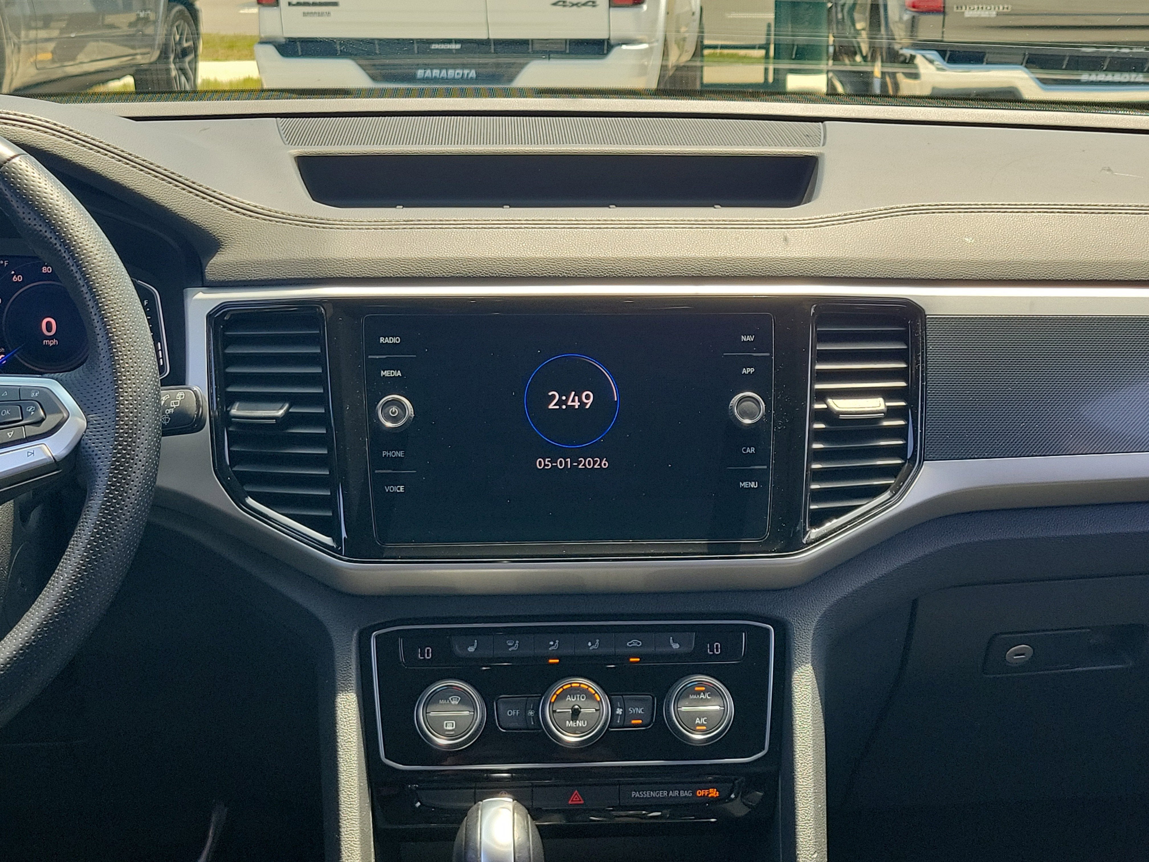 2022 Volkswagen Atlas Cross Sport 2.0T SEL R-Line