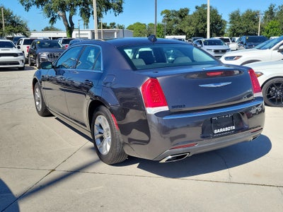 2019 Chrysler 300 Touring