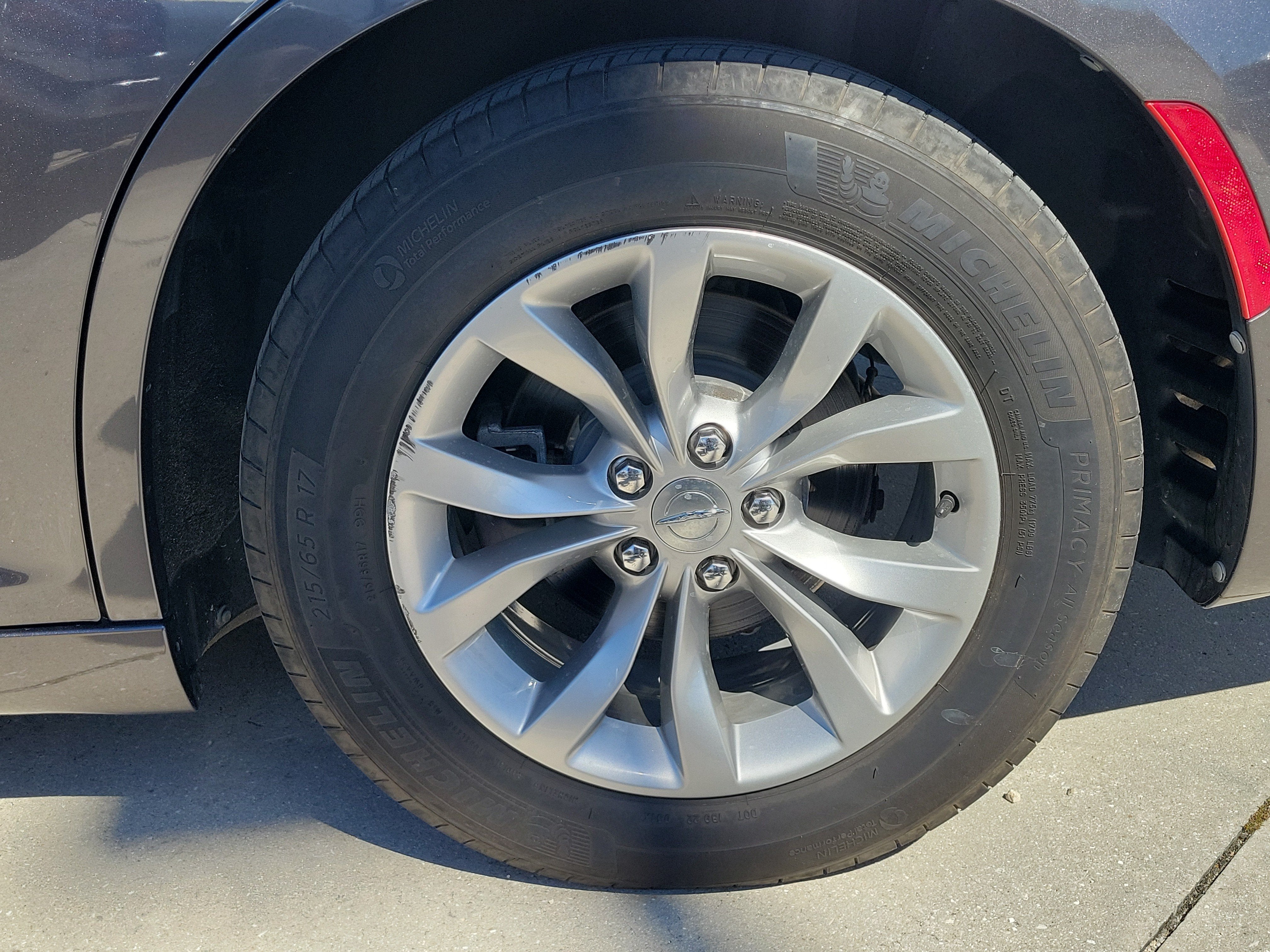 2019 Chrysler 300 Touring