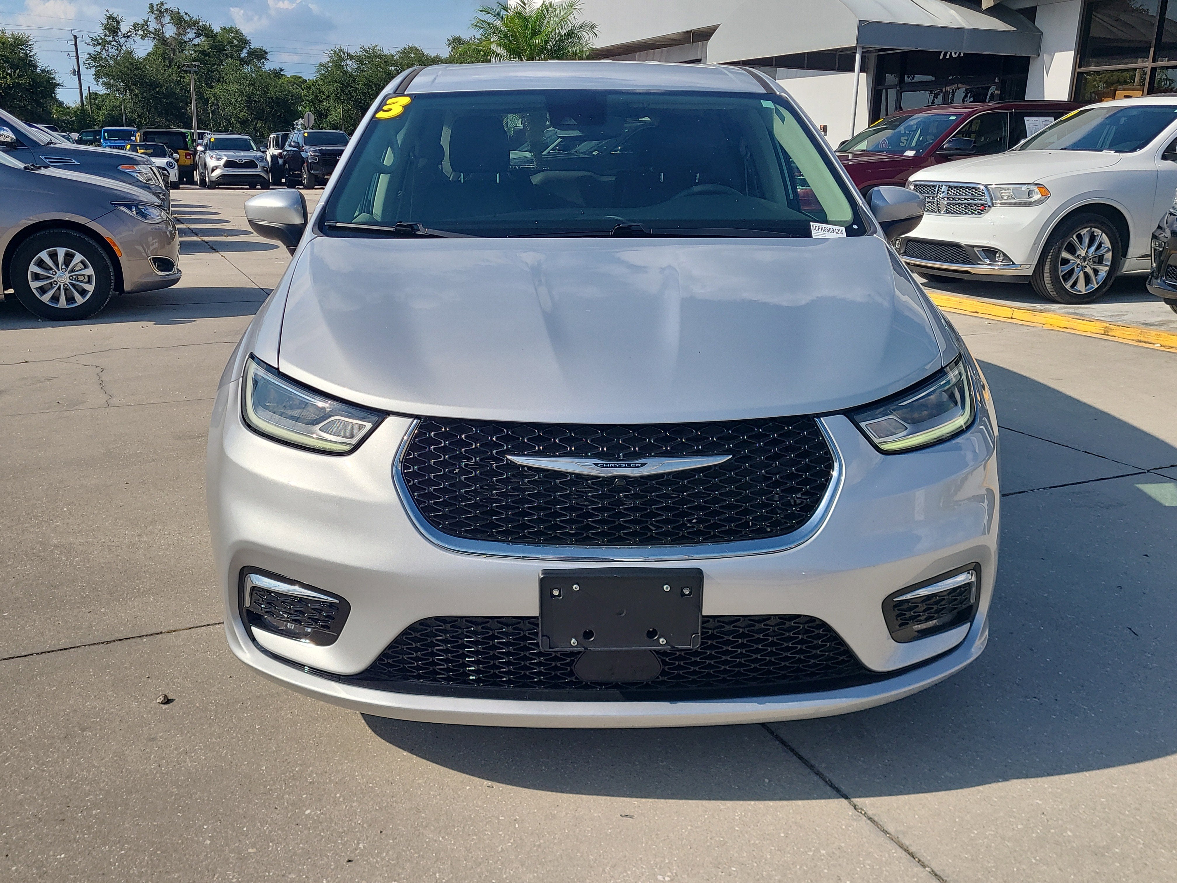 2023 Chrysler Pacifica Touring L