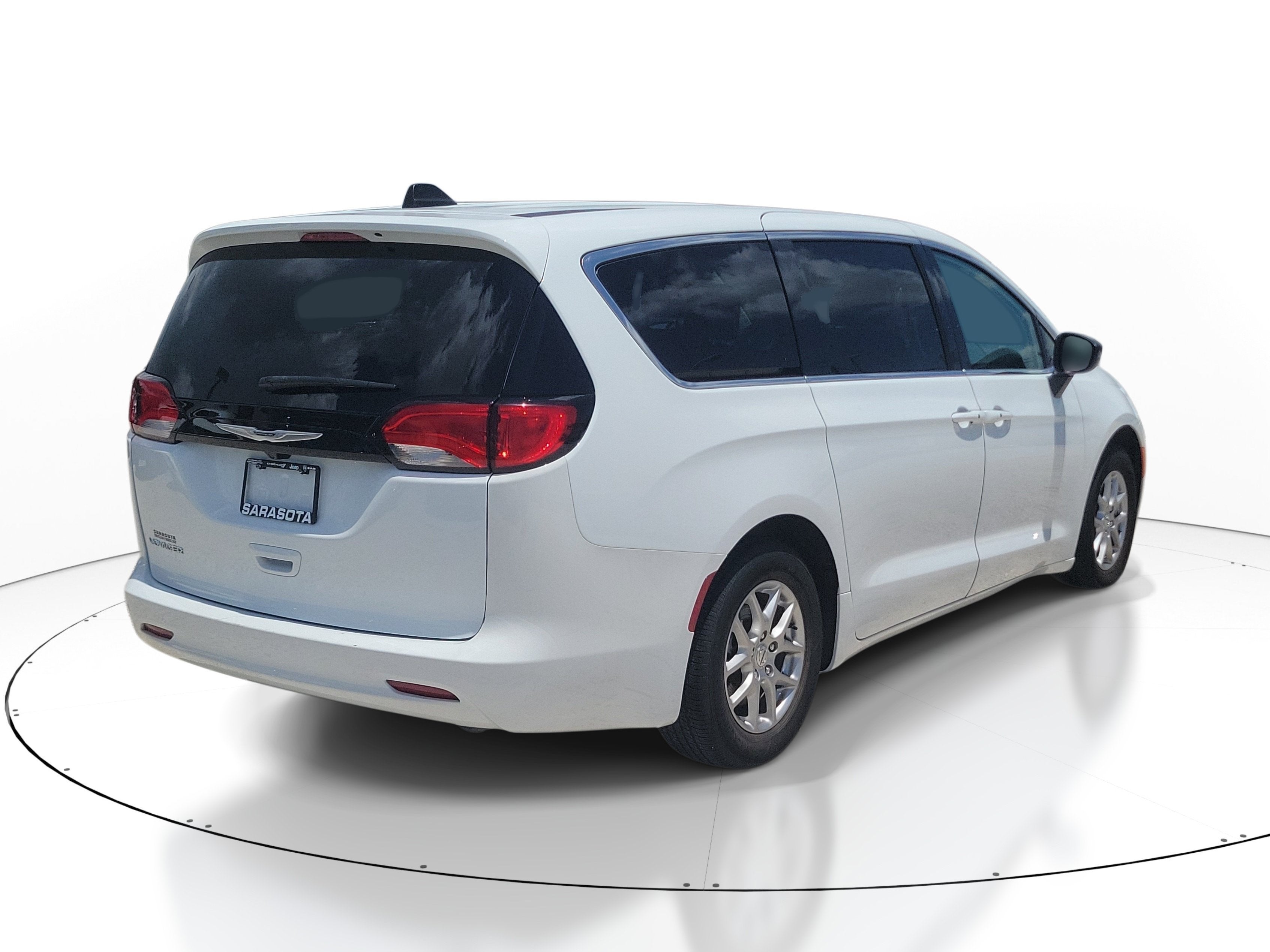 2024 Chrysler Voyager LX