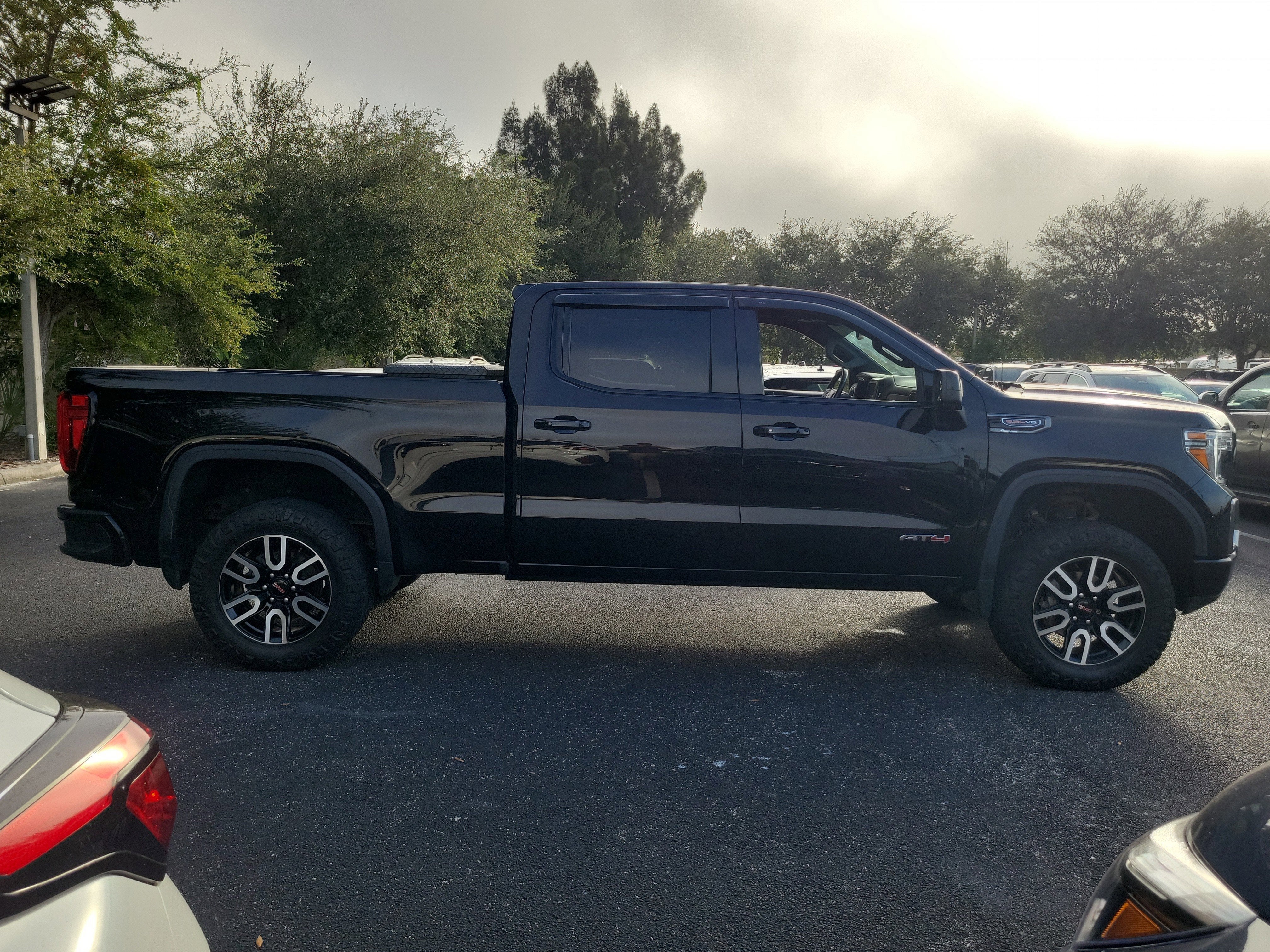 2021 GMC Sierra 1500 AT4