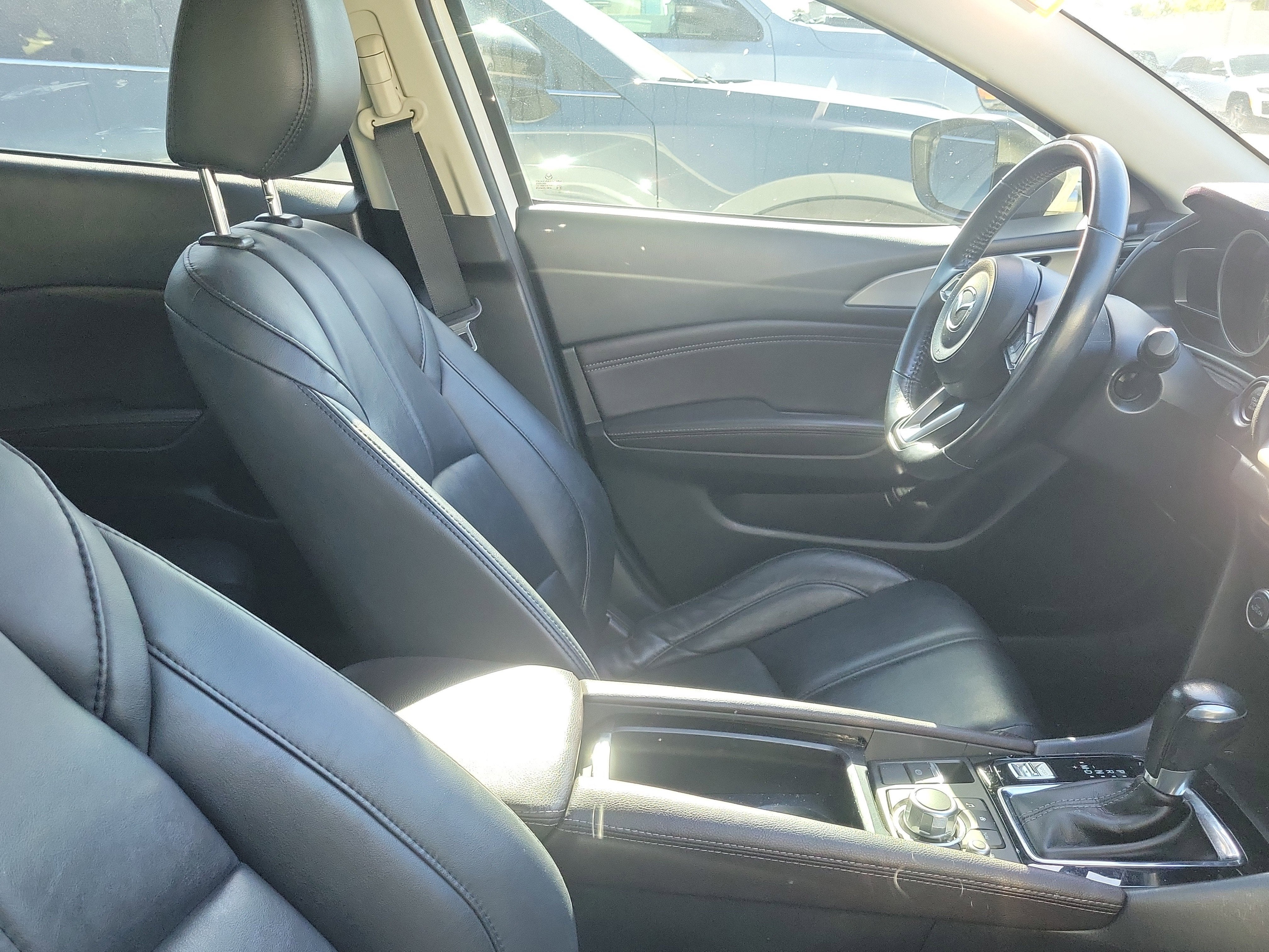 2018 Mazda Mazda3 5-Door Touring