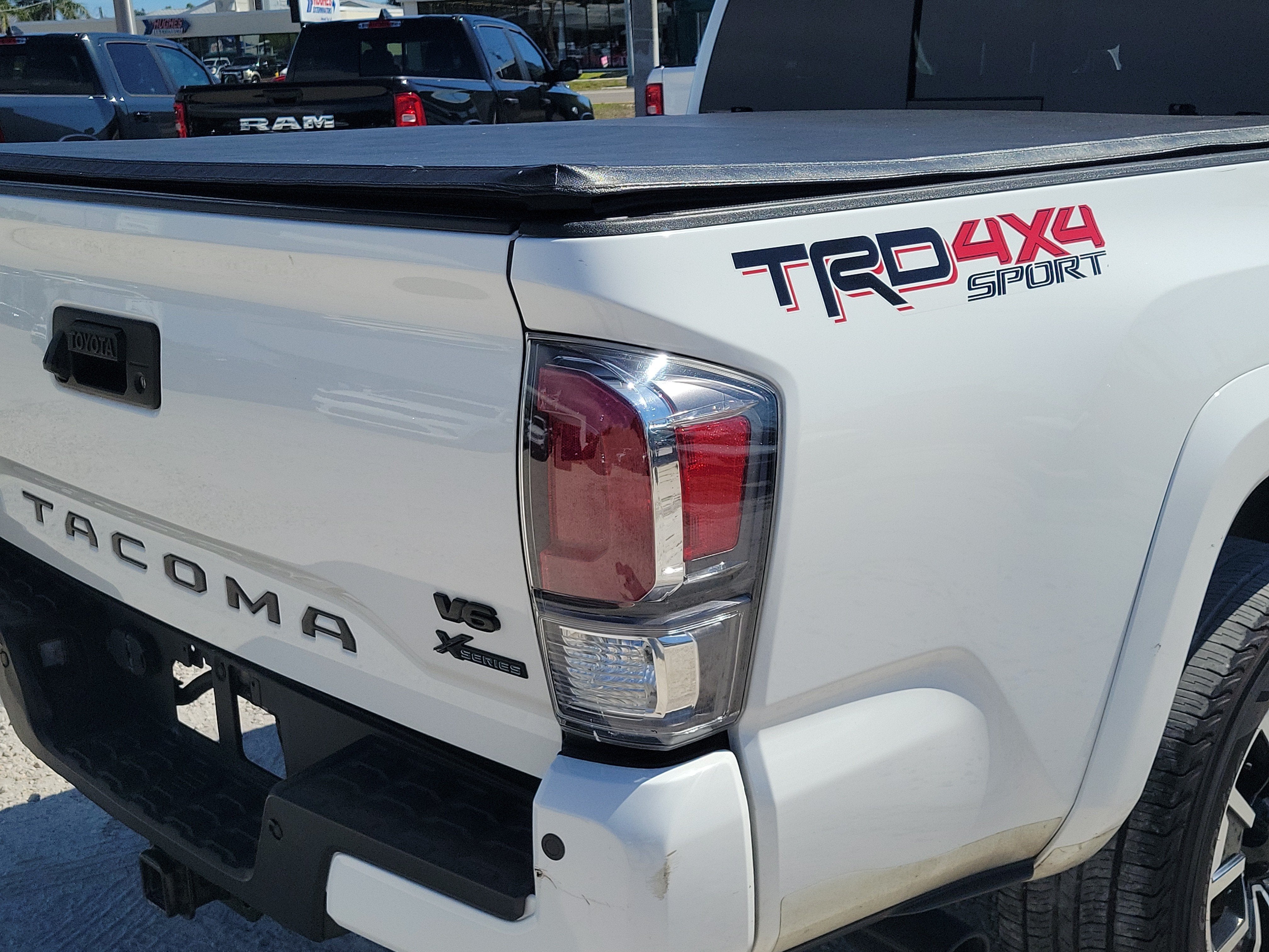 2022 Toyota Tacoma 4WD SR