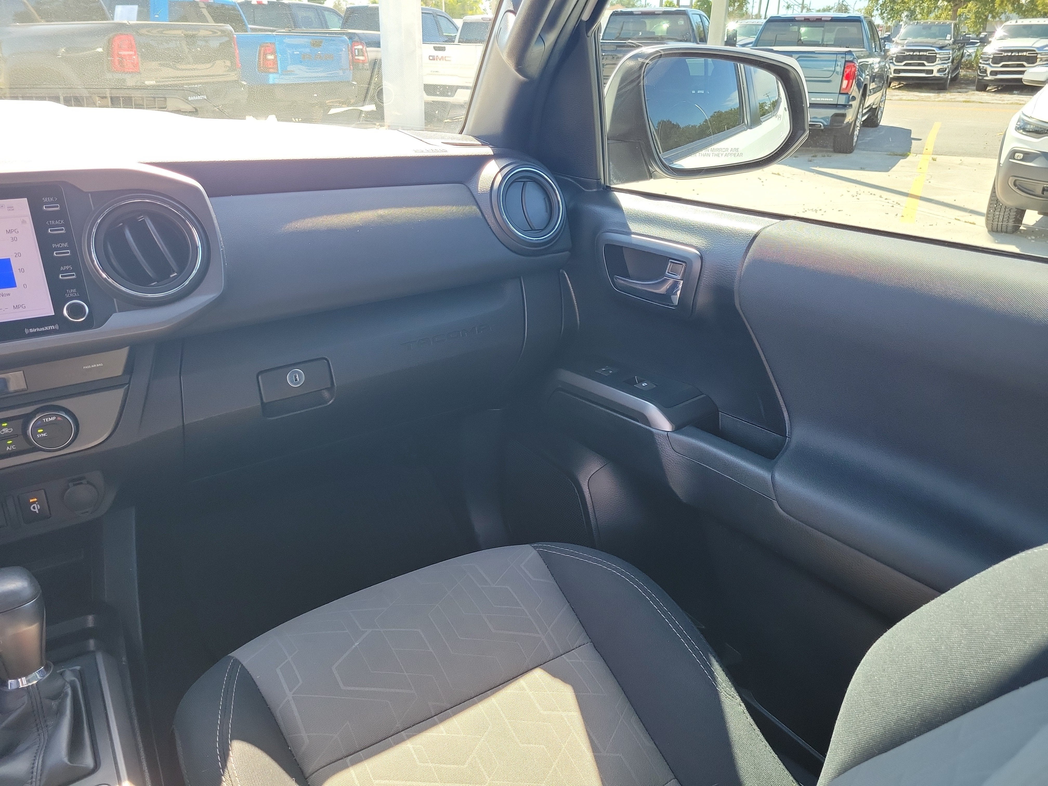 2022 Toyota Tacoma 4WD SR