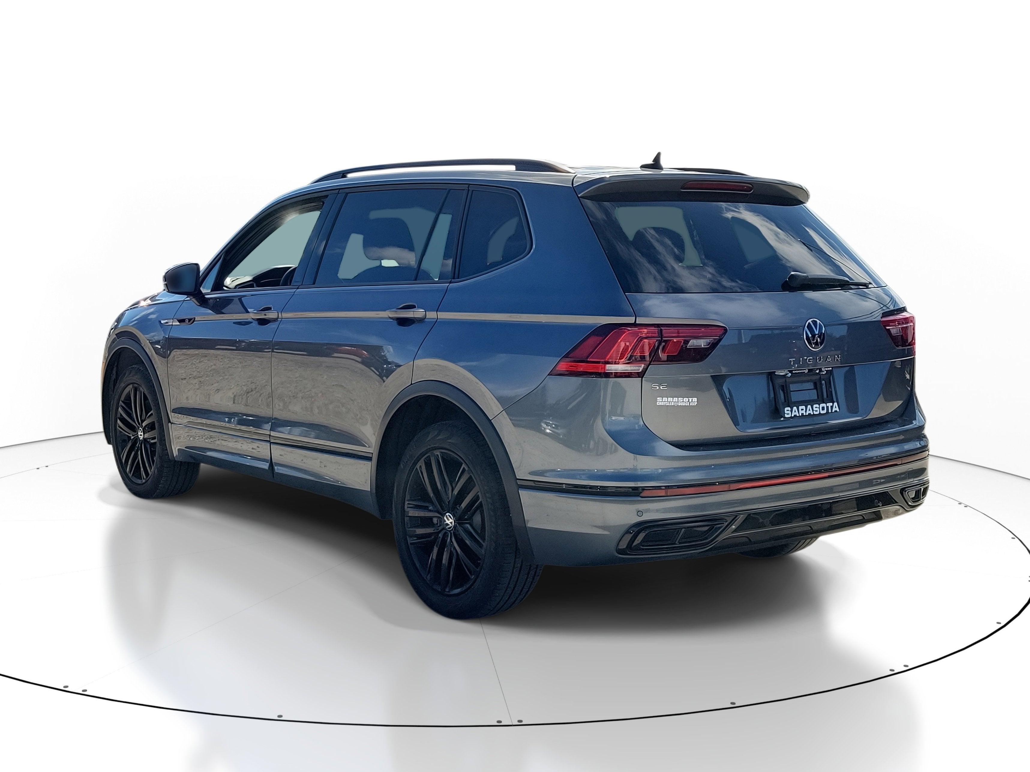 2022 Volkswagen Tiguan SE R-Line Black