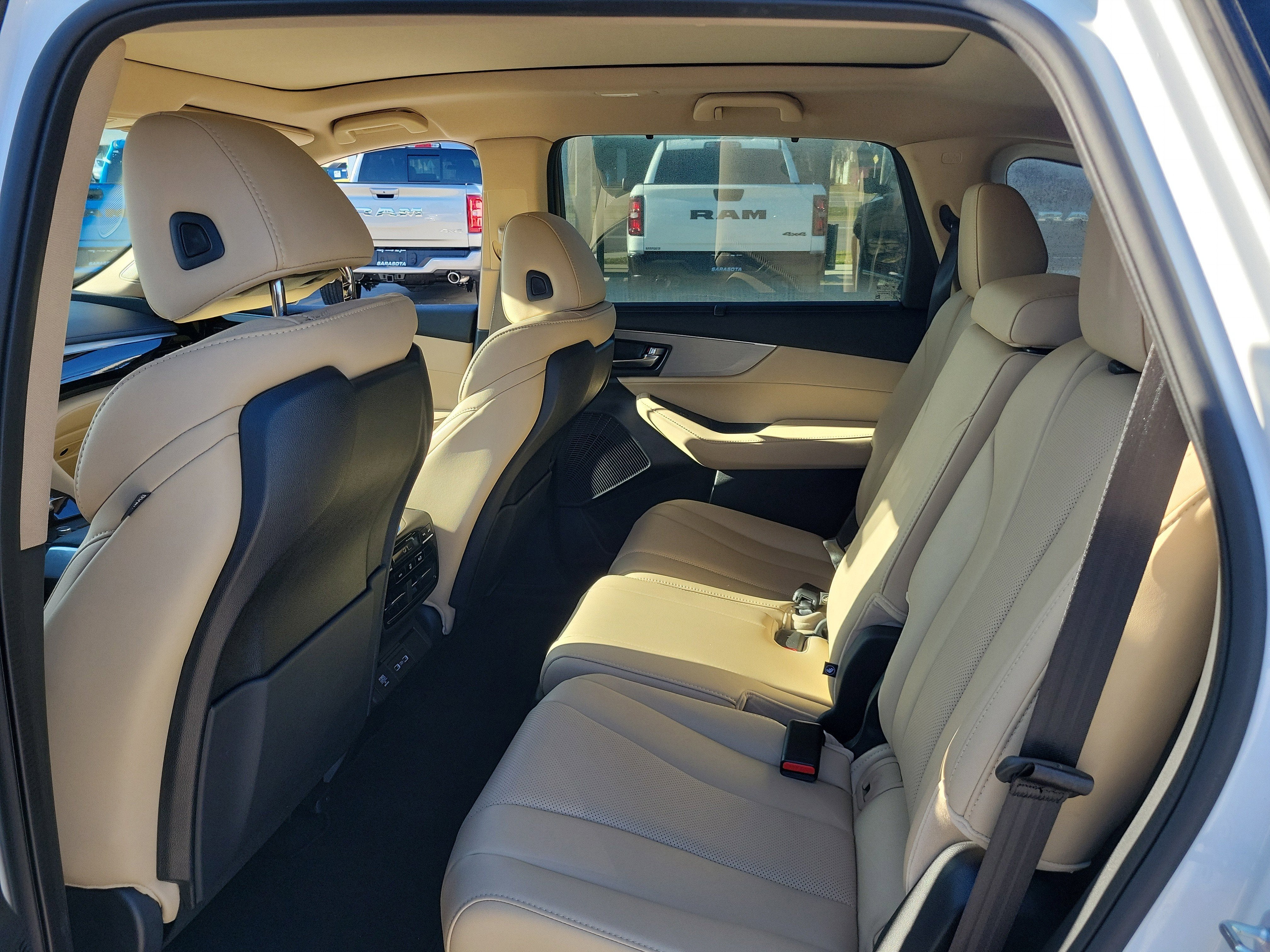 2022 Acura MDX w/Technology Package