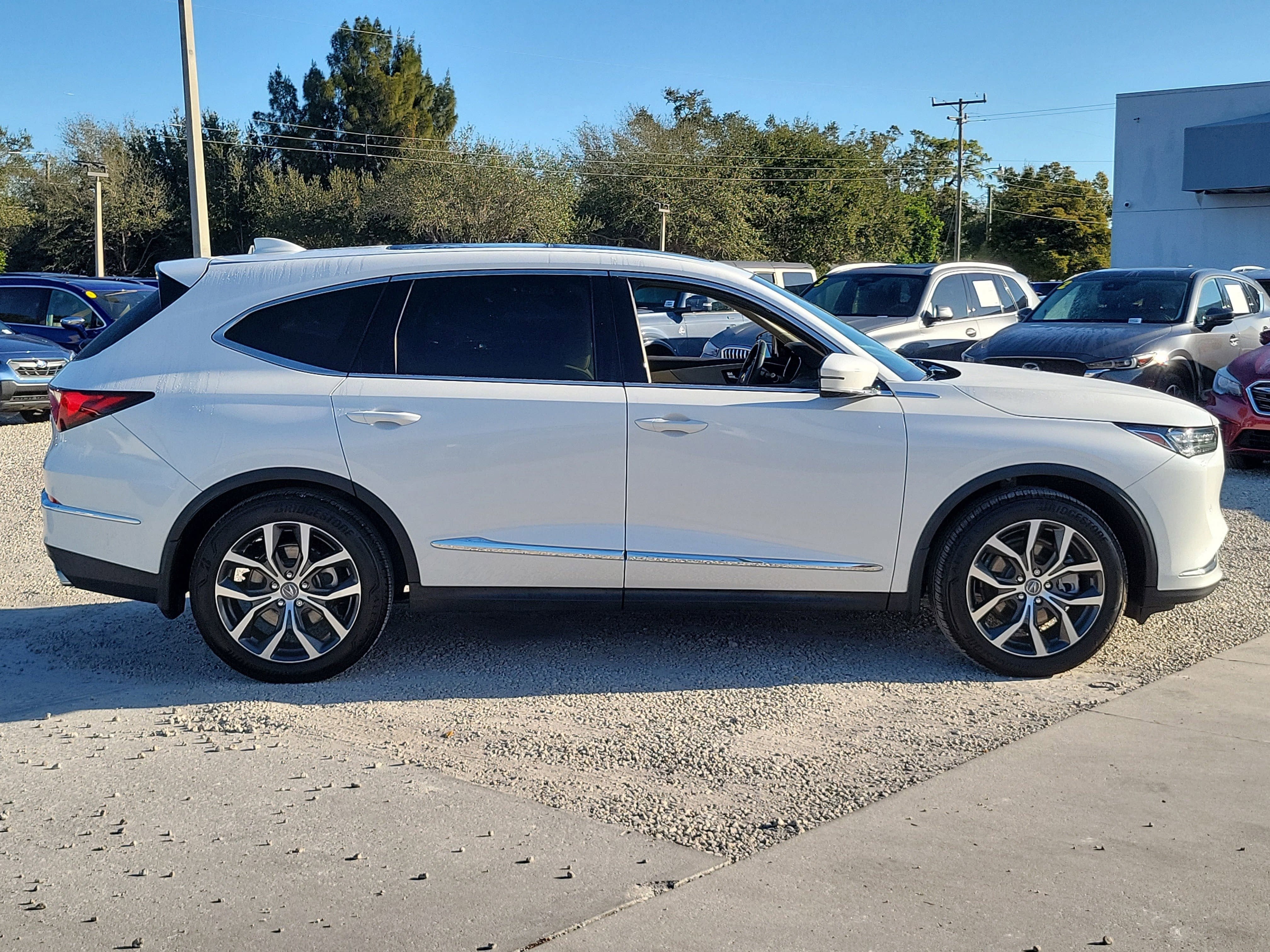 2022 Acura MDX w/Technology Package