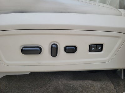 2017 Lincoln Navigator Select