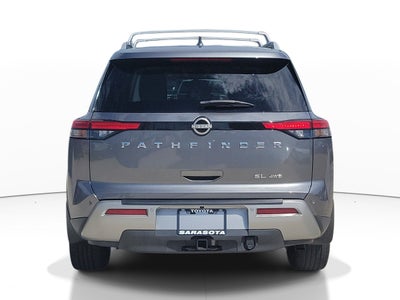 2023 Nissan Pathfinder SL