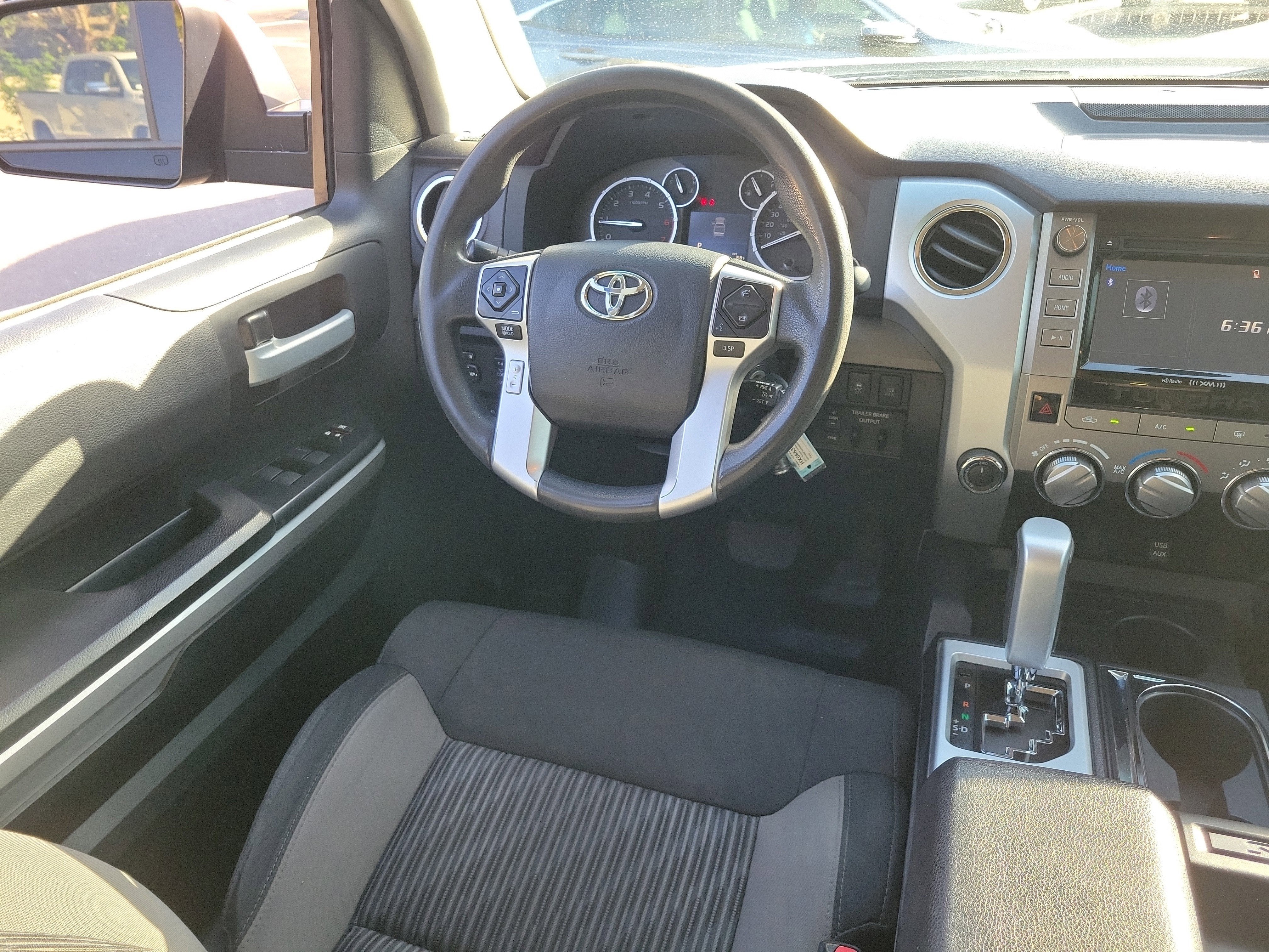 2017 Toyota Tundra 4WD SR5