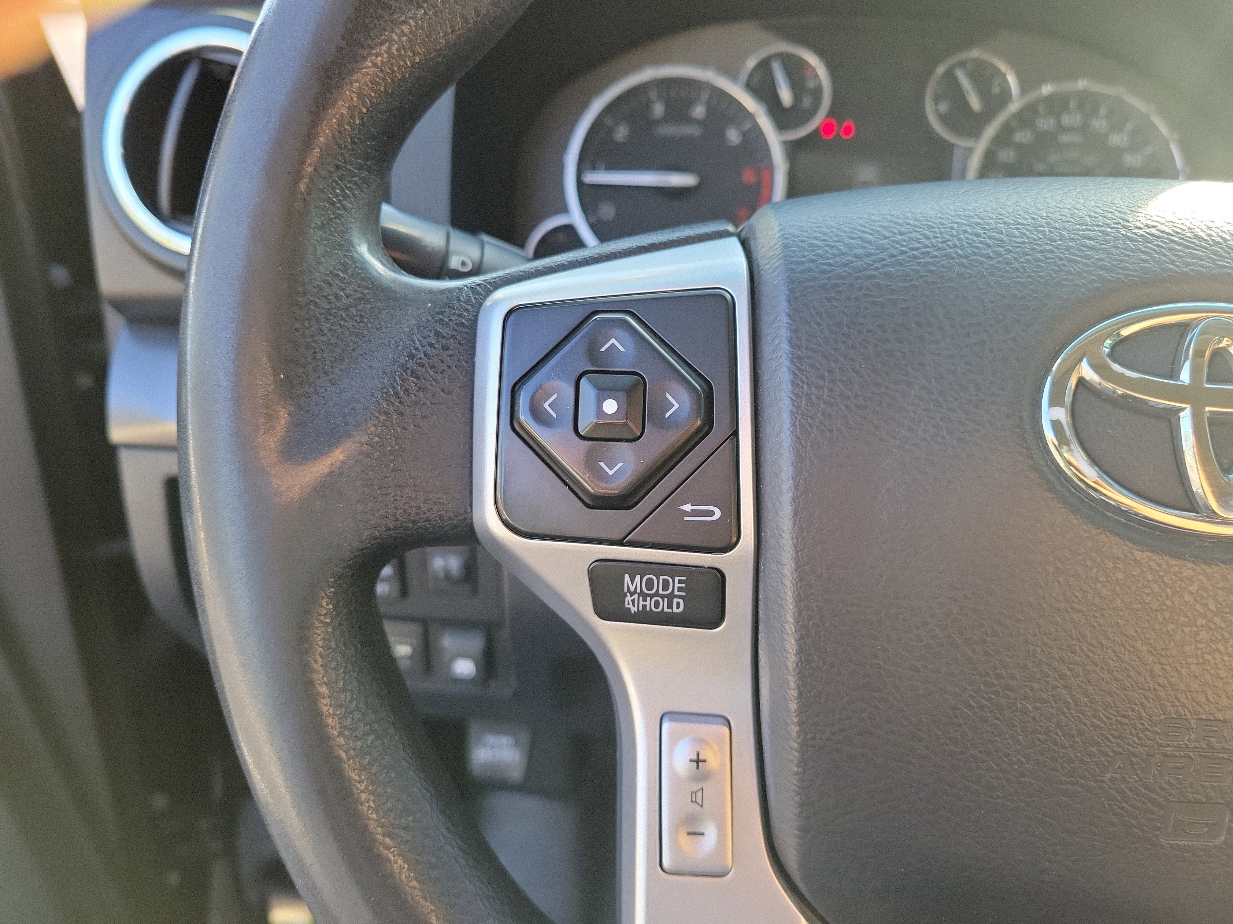 2017 Toyota Tundra 4WD SR5