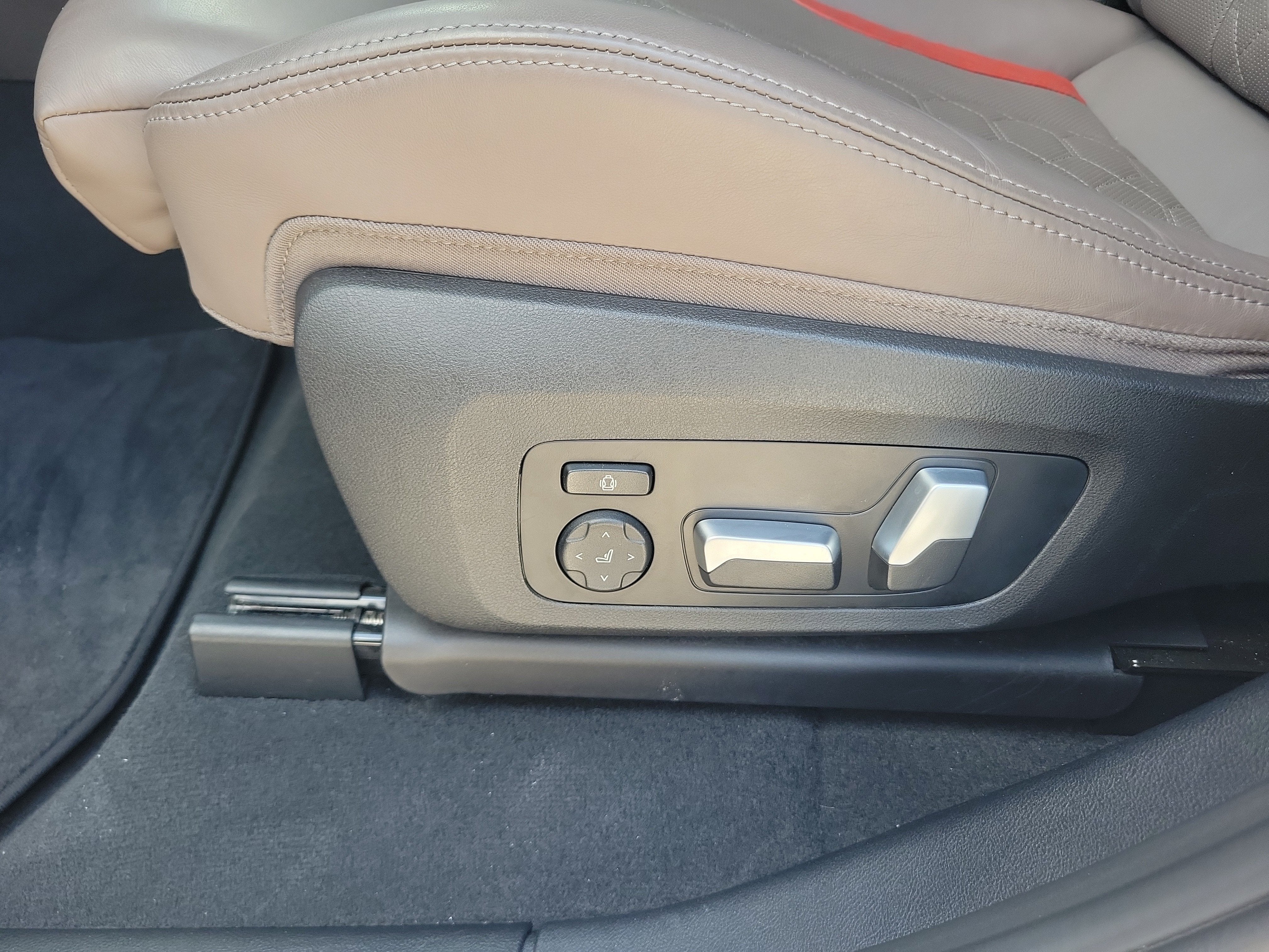 2024 BMW X4 M Base