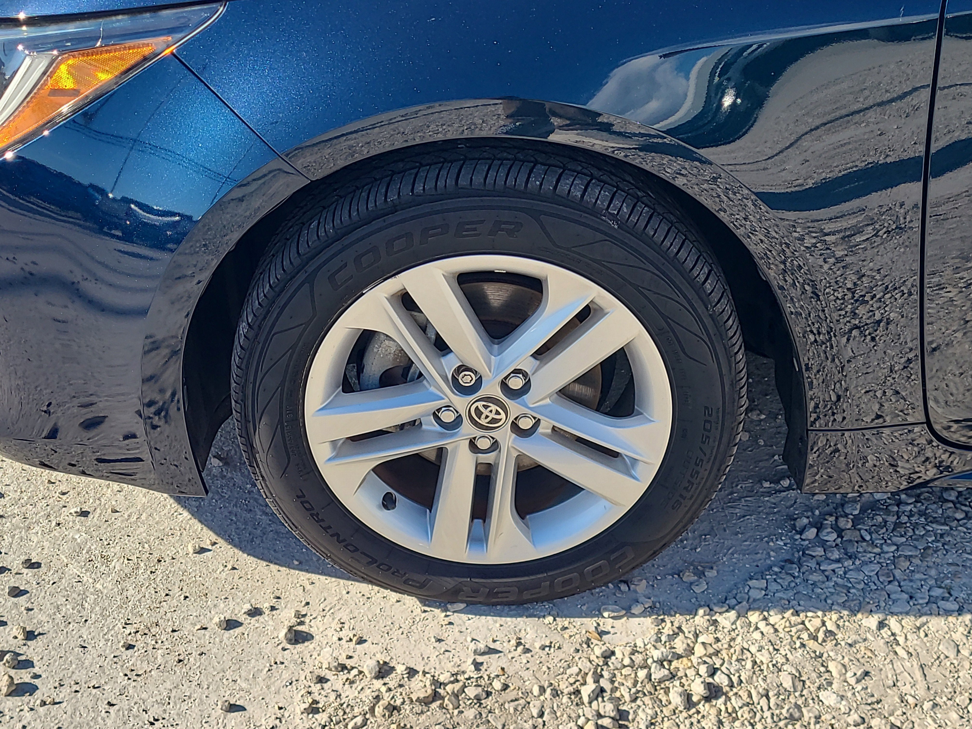 2020 Toyota Corolla Hatchback SE