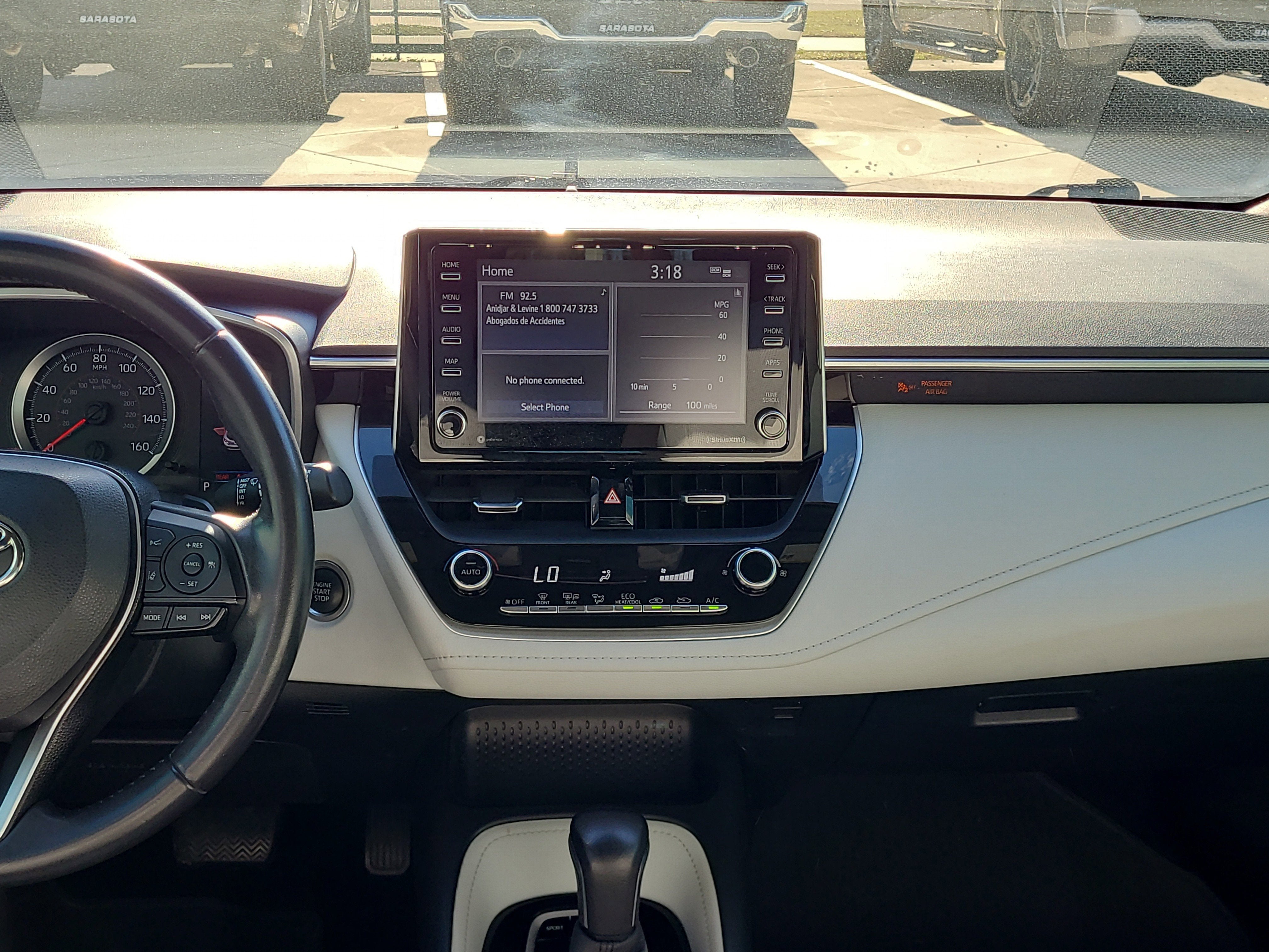 2020 Toyota Corolla Hatchback SE